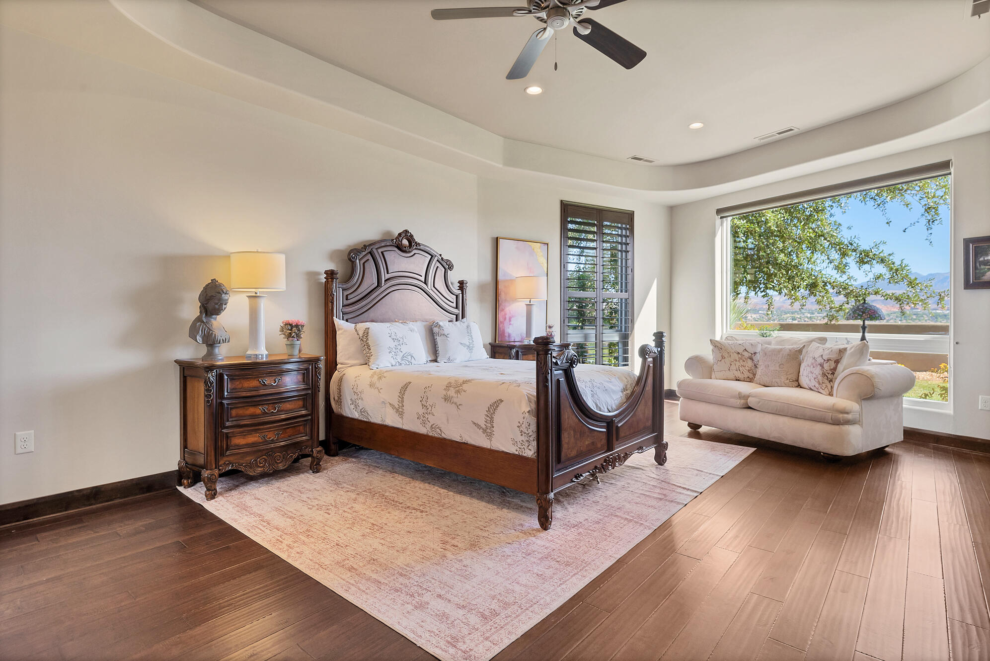 2513 E SANDATLAS CIR