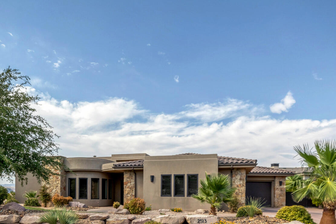 2513 E SANDATLAS CIR