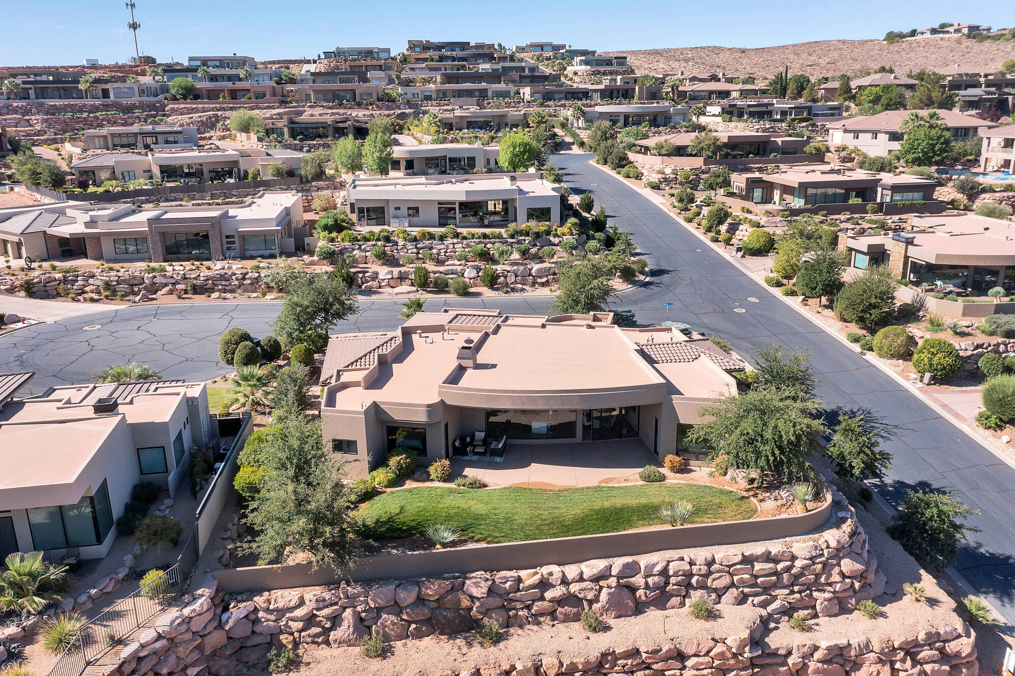 2513 E SANDATLAS CIR