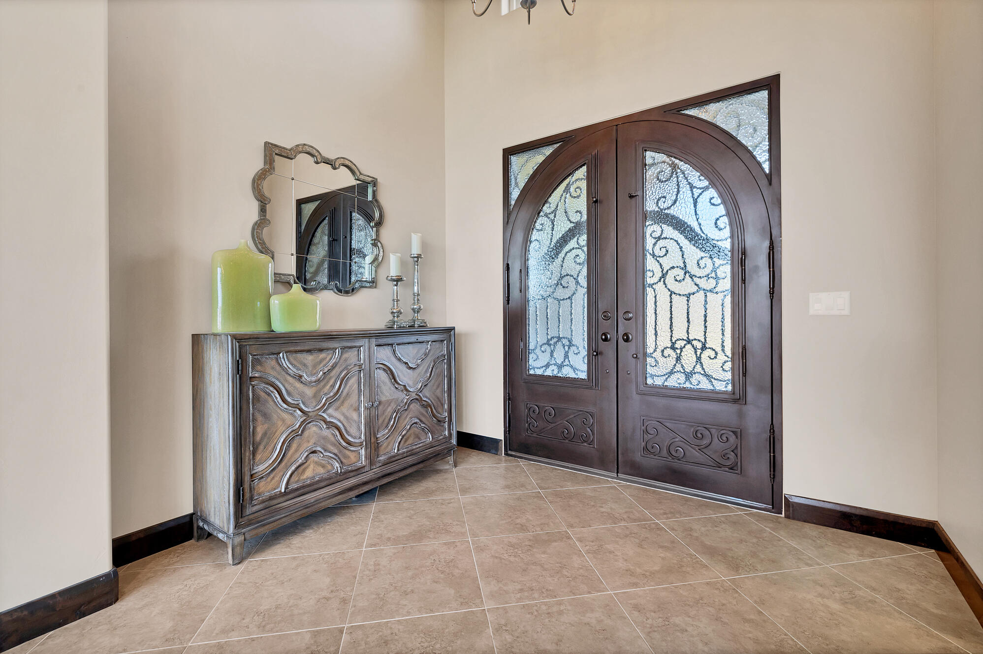 2513 E SANDATLAS CIR