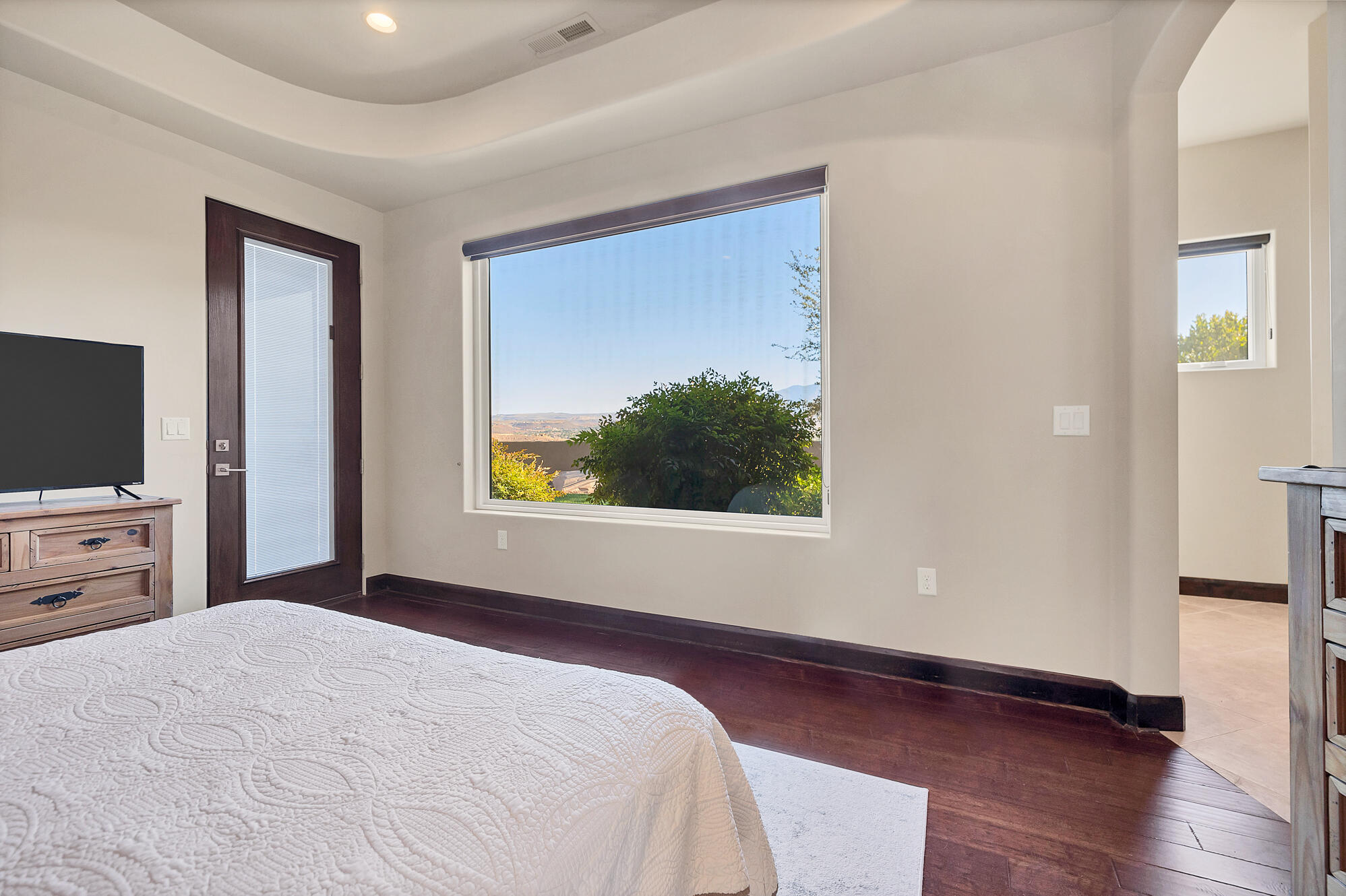 2513 E SANDATLAS CIR