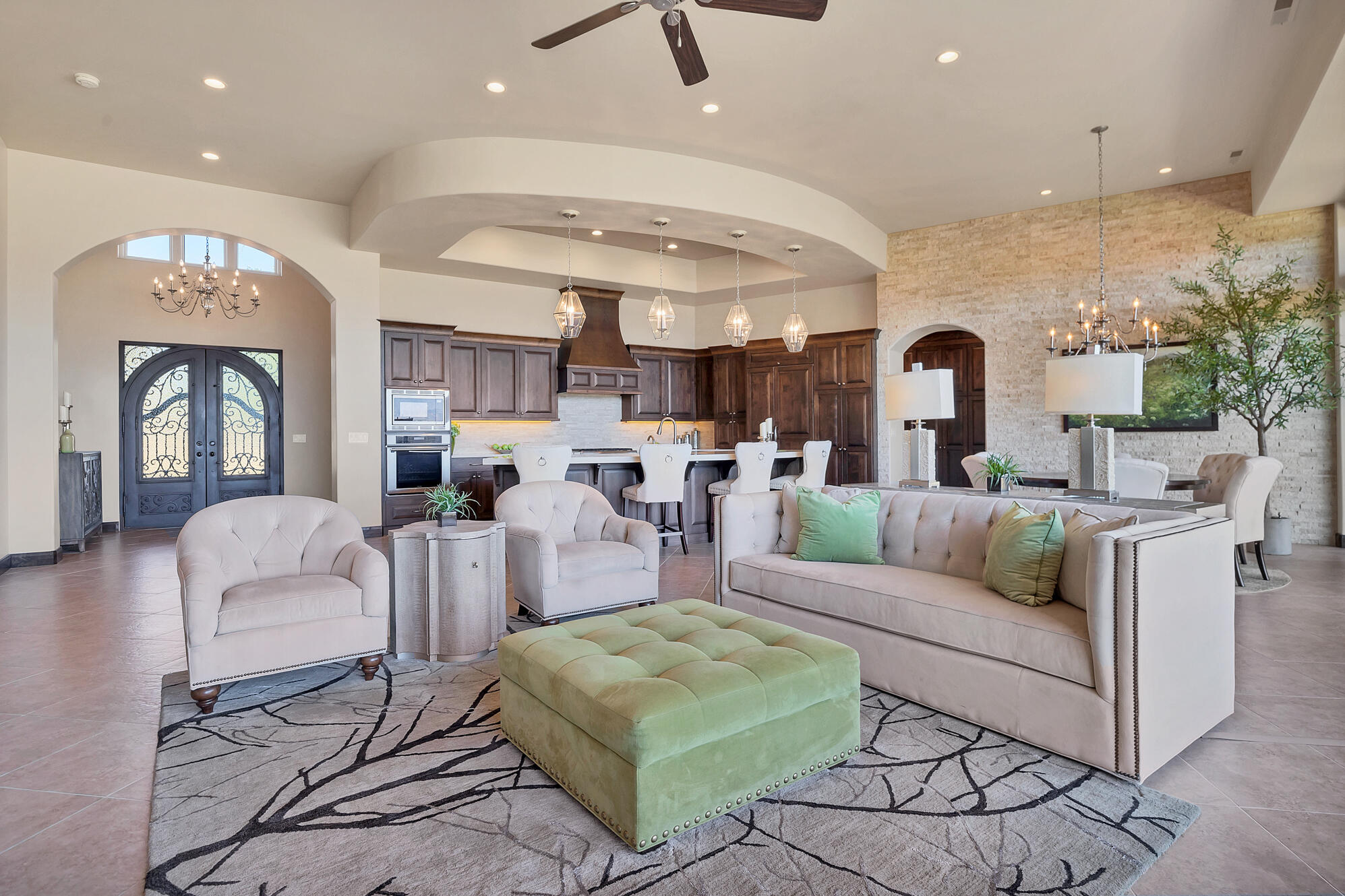 2513 E SANDATLAS CIR