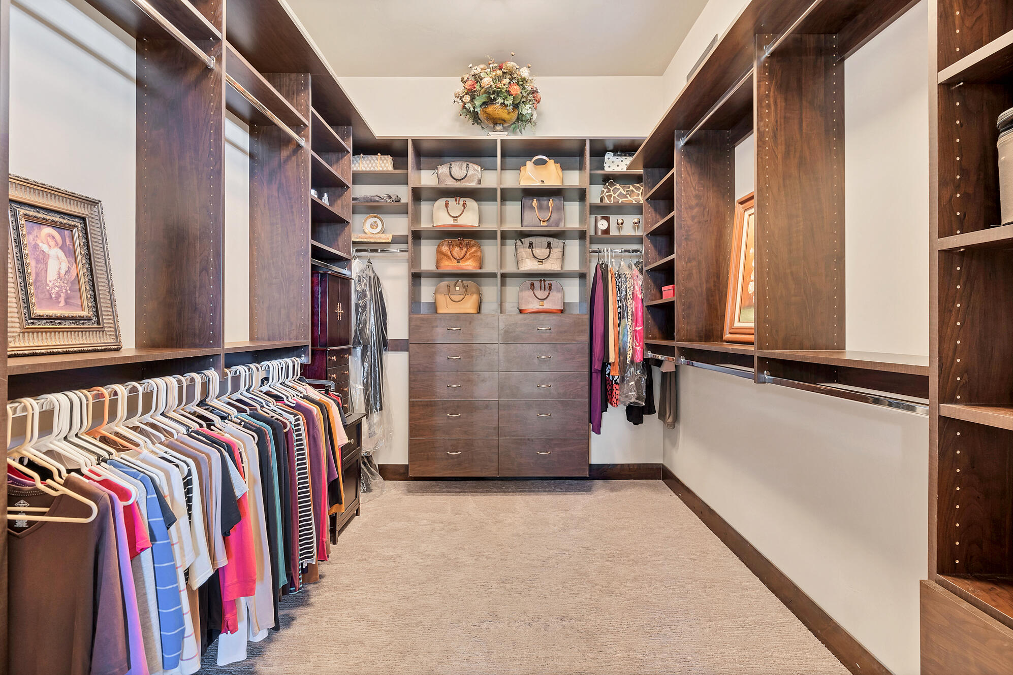 2513 E SANDATLAS CIR