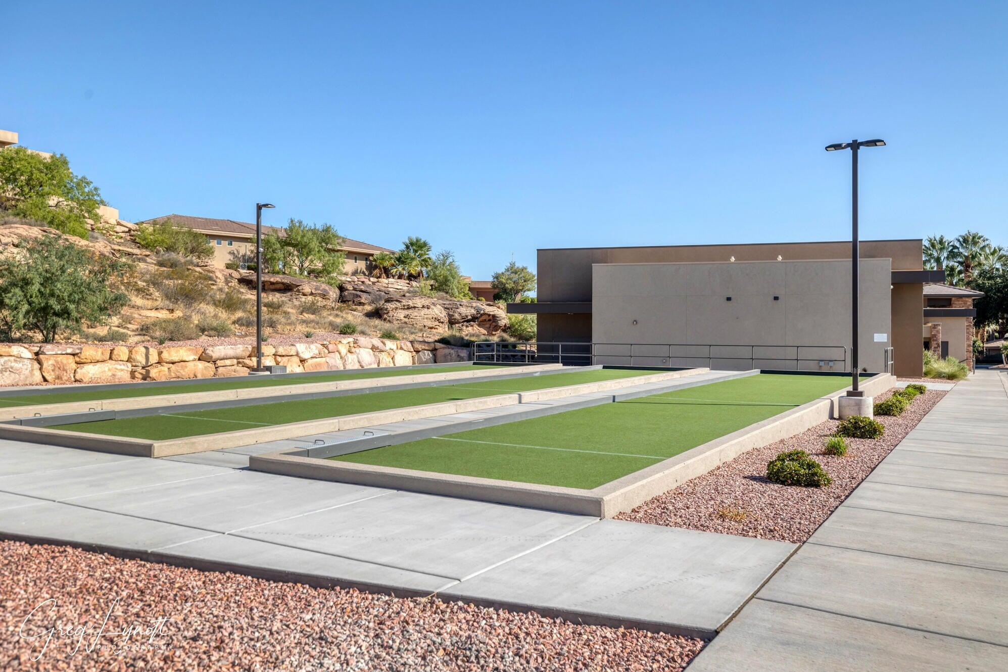 2513 E SANDATLAS CIR