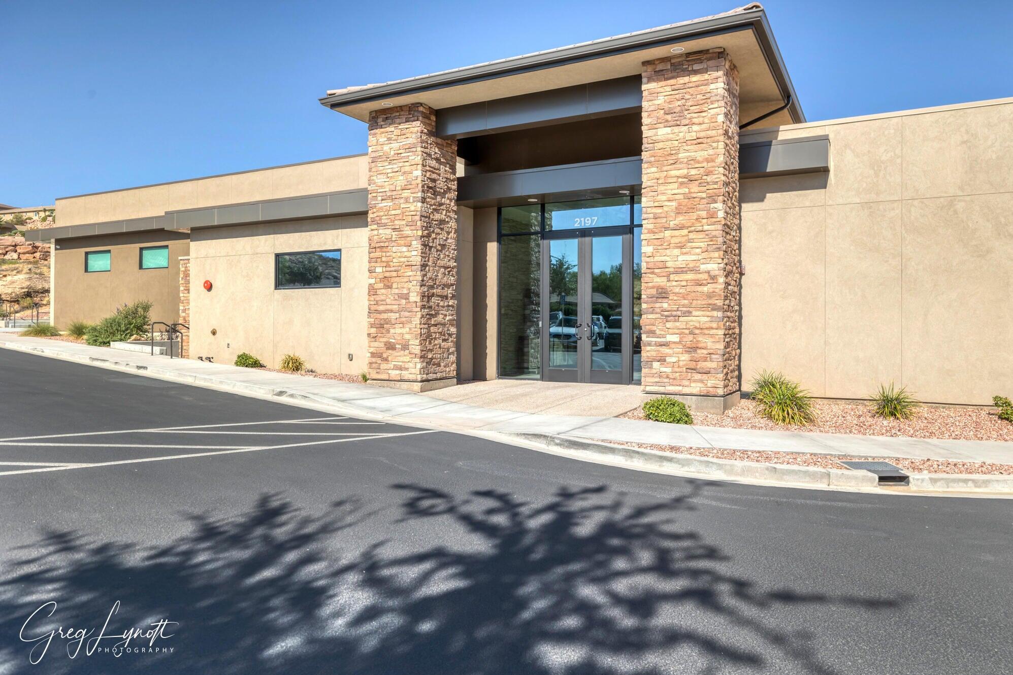 2513 E SANDATLAS CIR