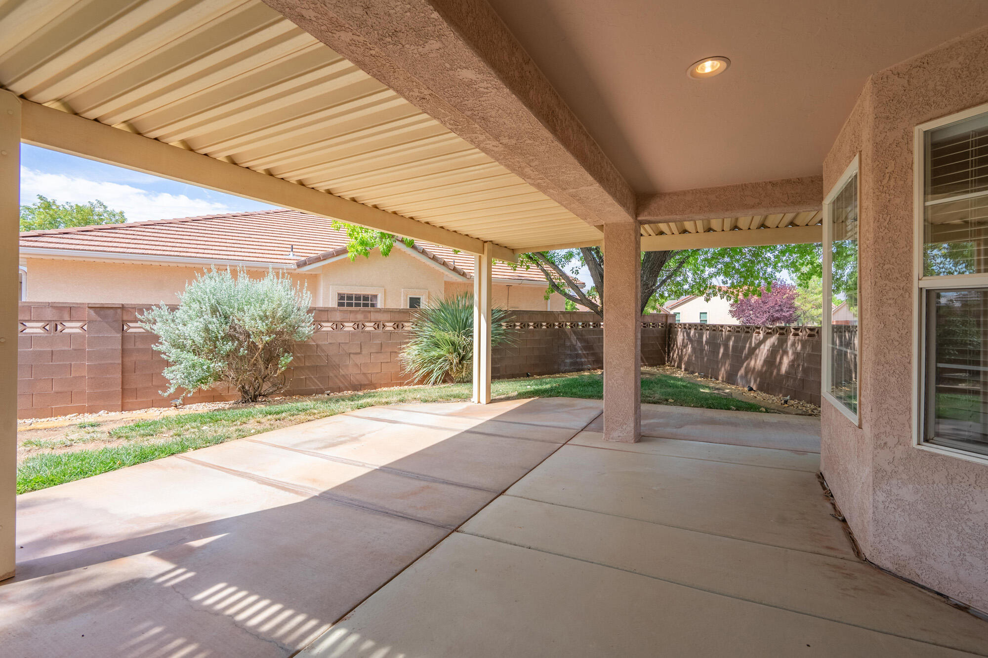 3719 Windmill DR