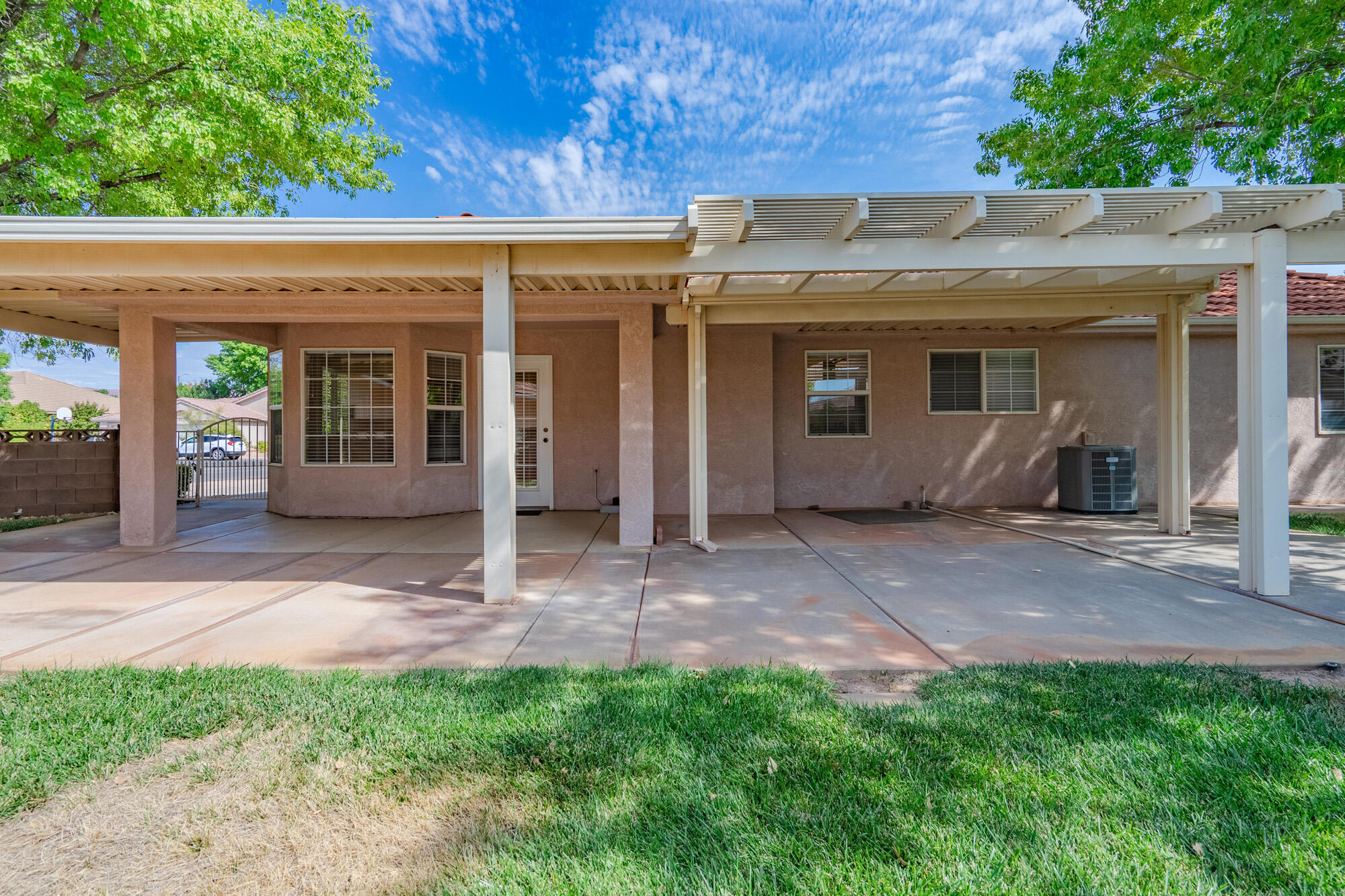 3719 Windmill DR