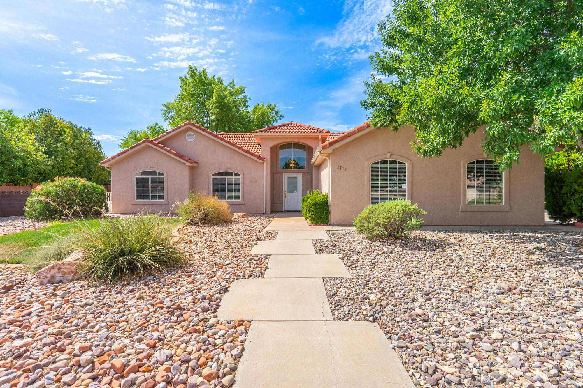 3719 Windmill DR