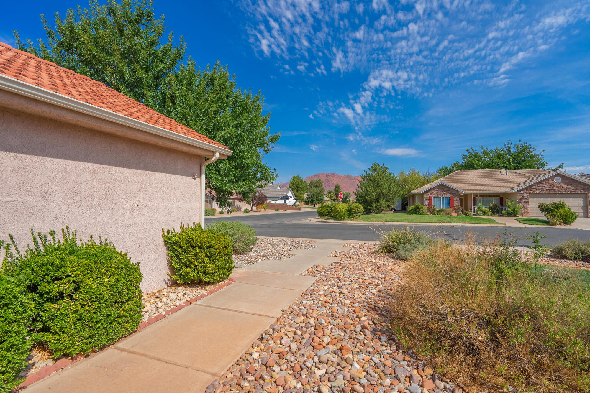 3719 Windmill DR