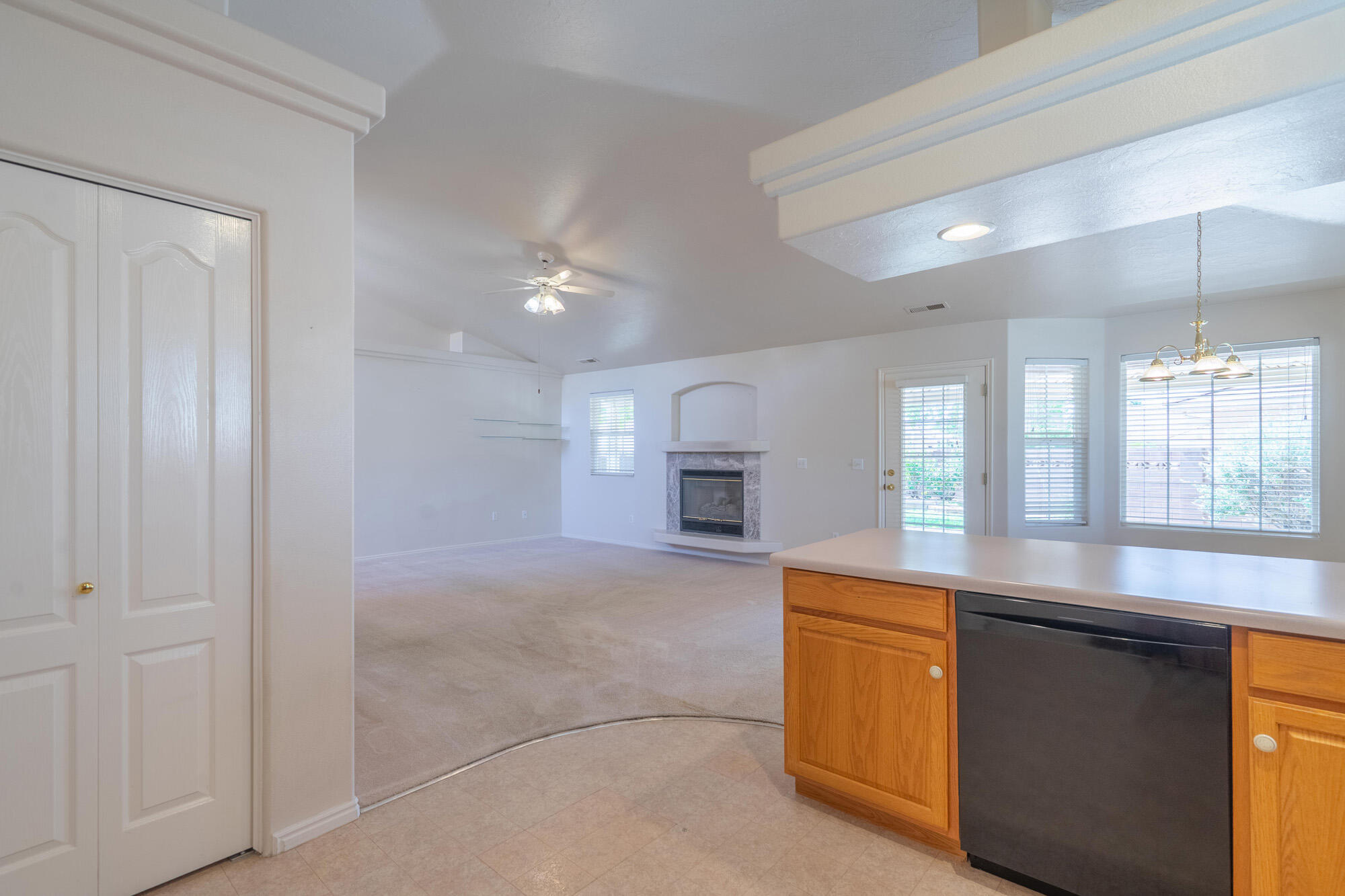 3719 Windmill DR