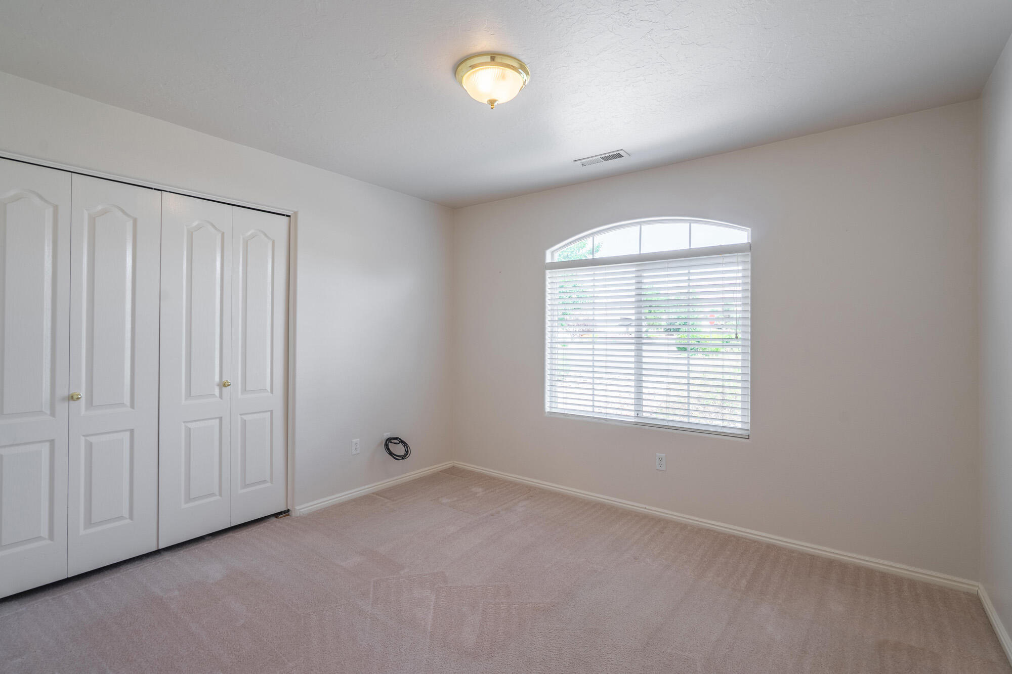 3719 Windmill DR