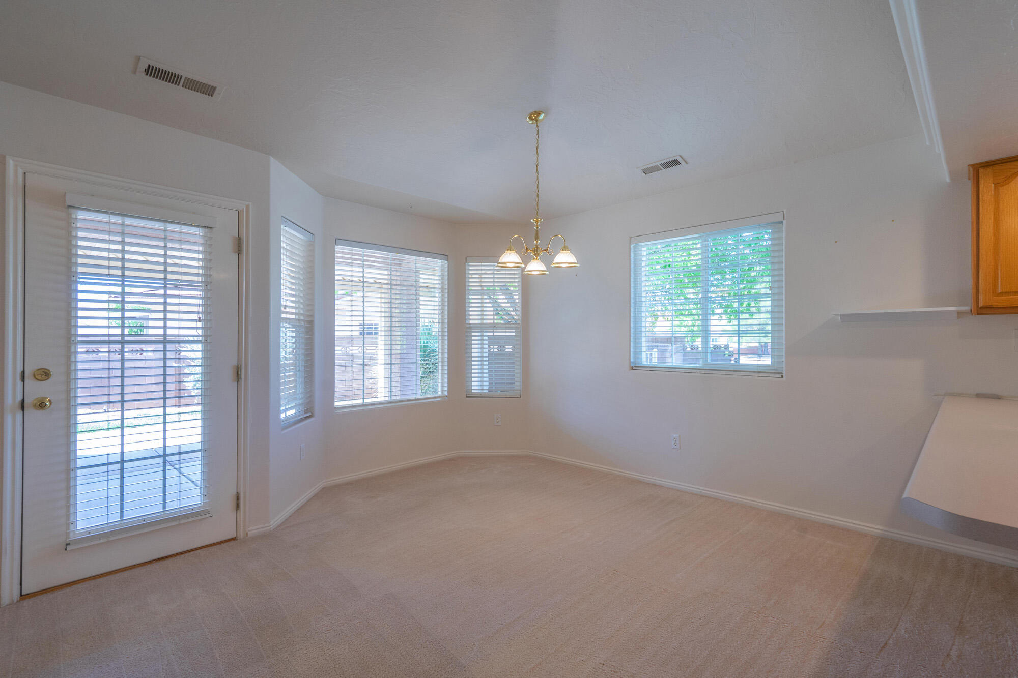 3719 Windmill DR