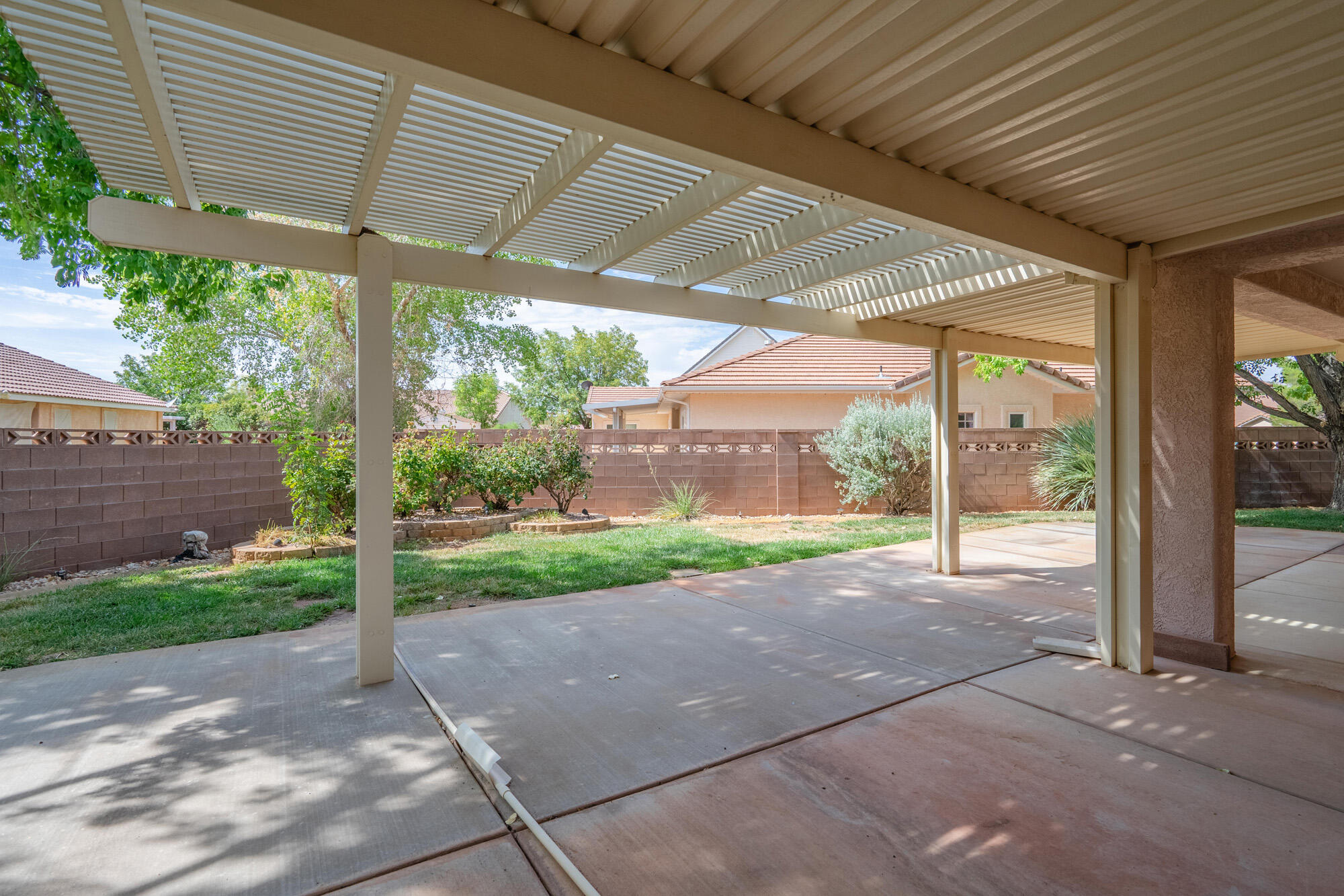 3719 Windmill DR