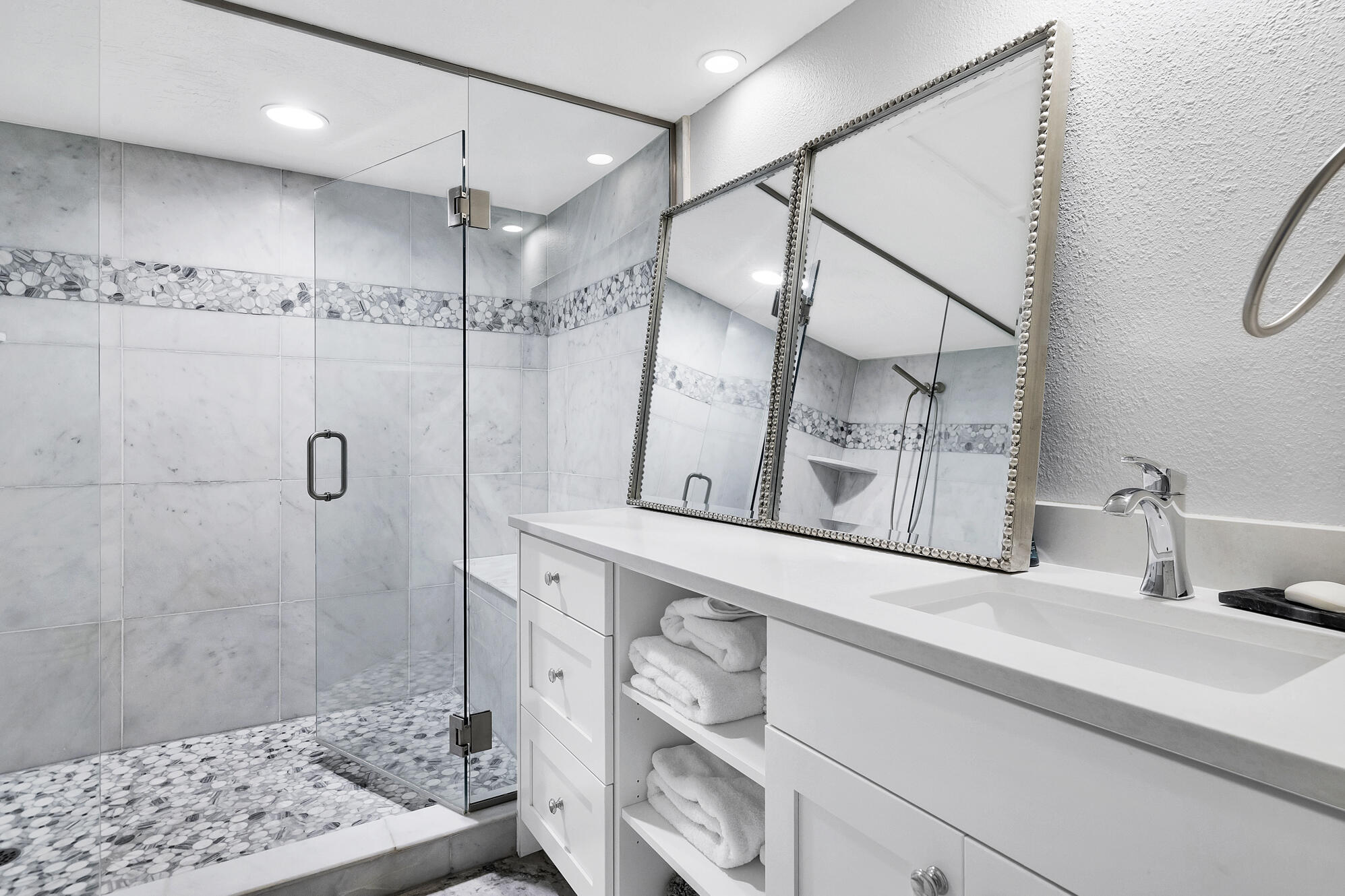 1845 W CANYON VIEW Unit: #1502