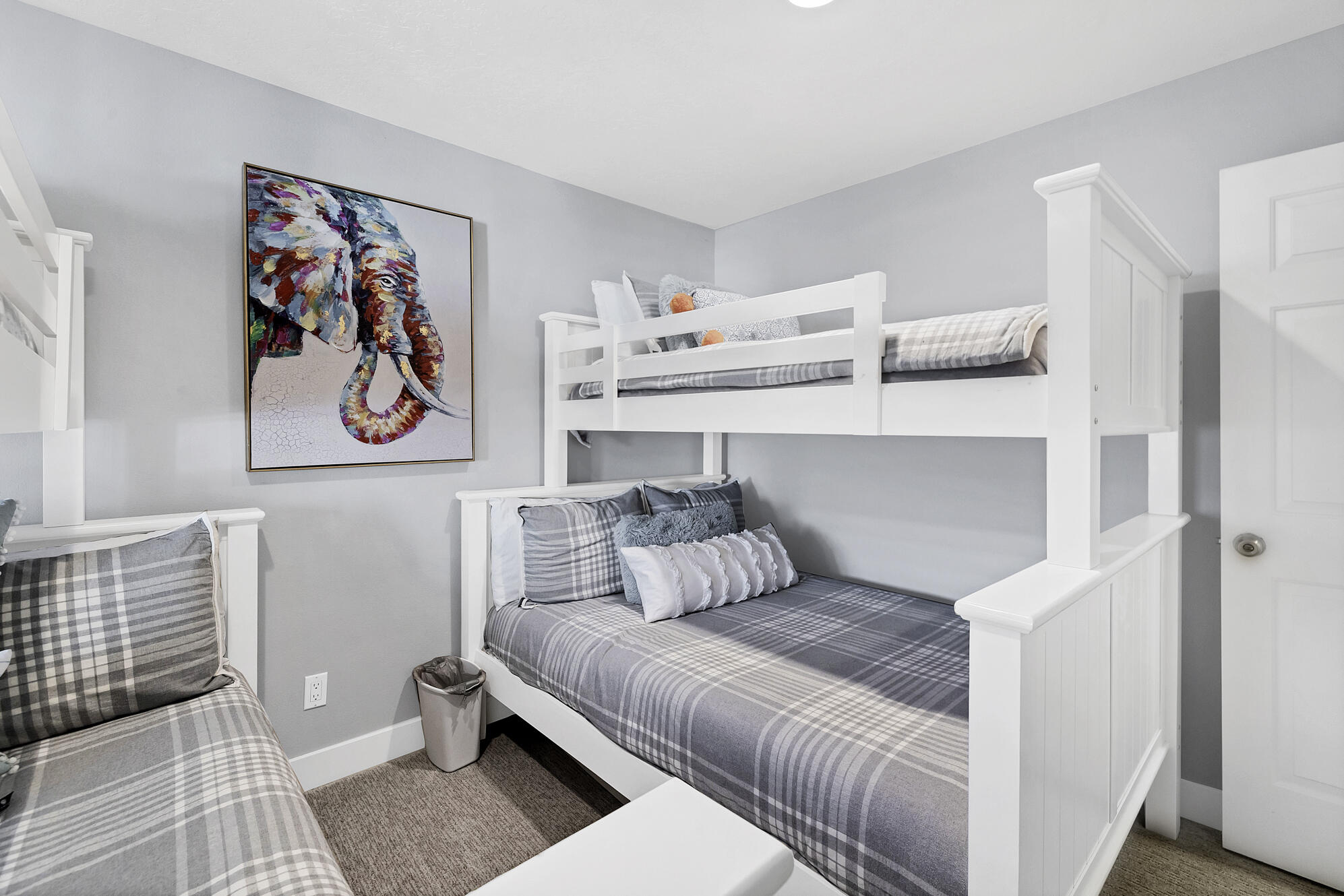 1845 W CANYON VIEW Unit: #1502