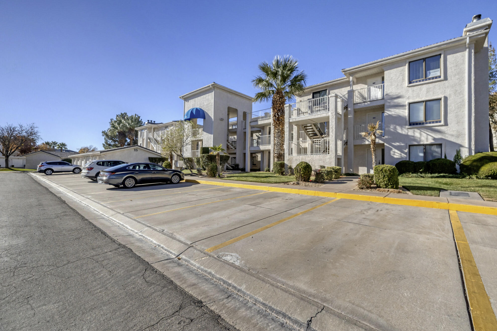 1845 W CANYON VIEW Unit: #1502