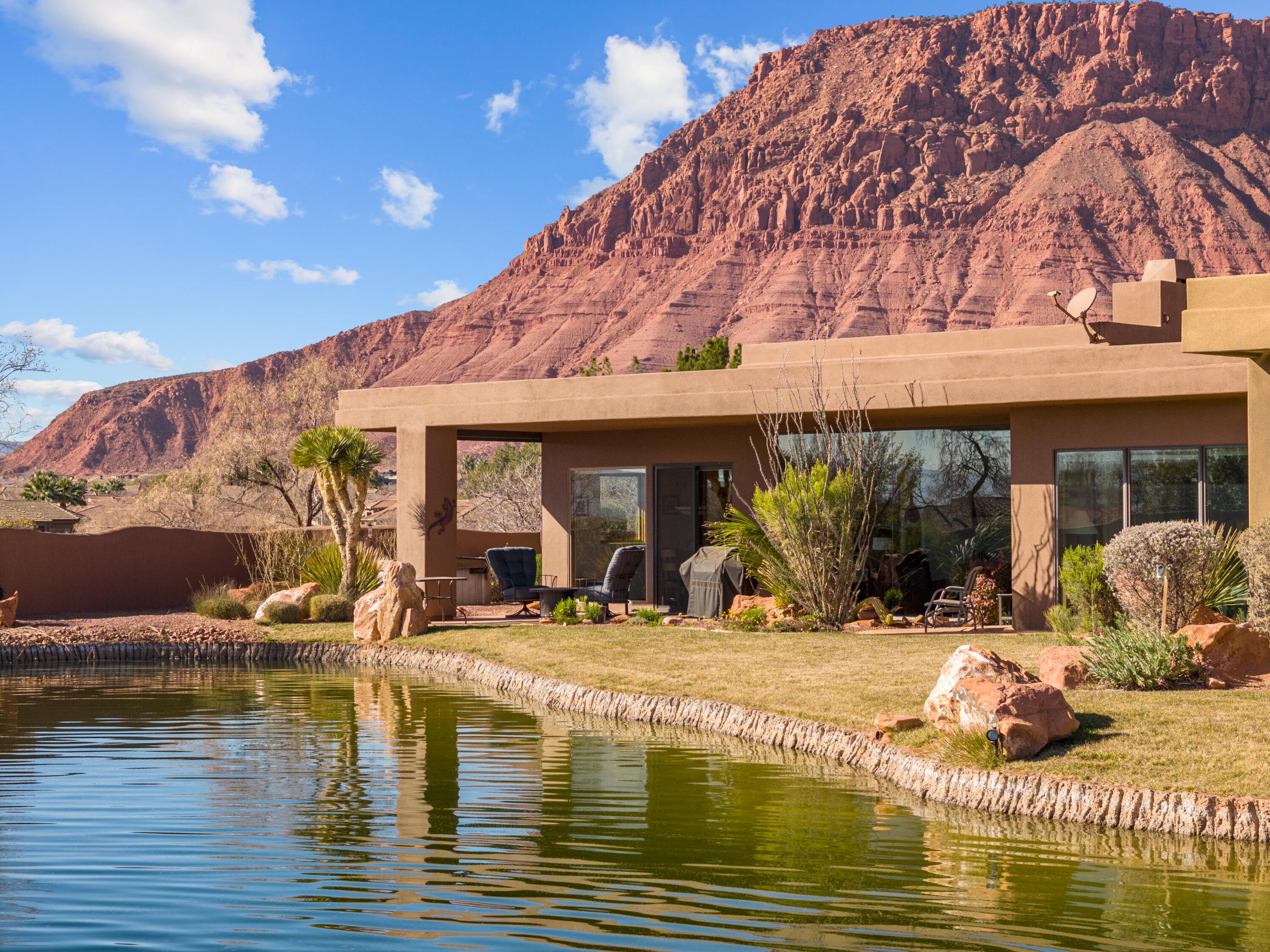 150 N Snow Canyon DR #10