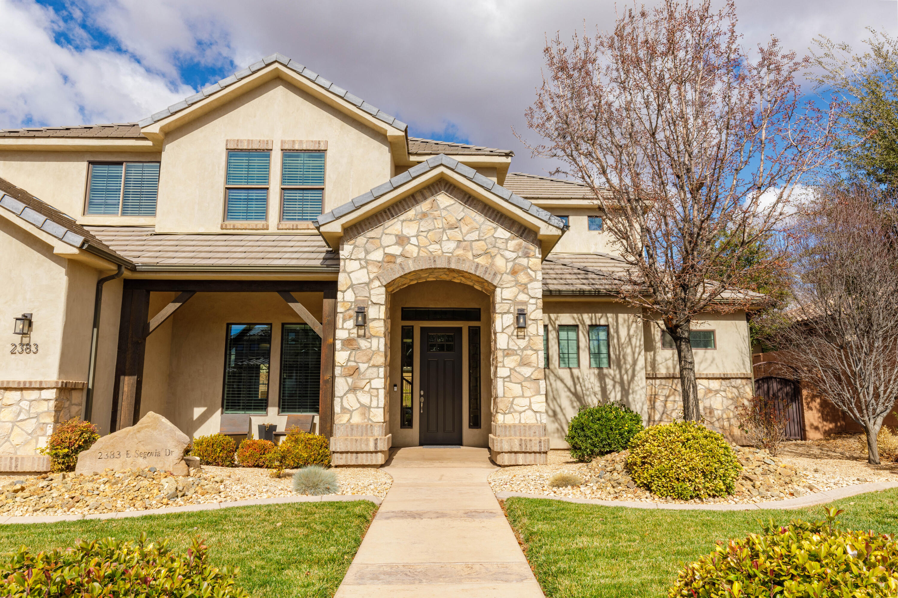 2383 E Segovia DR