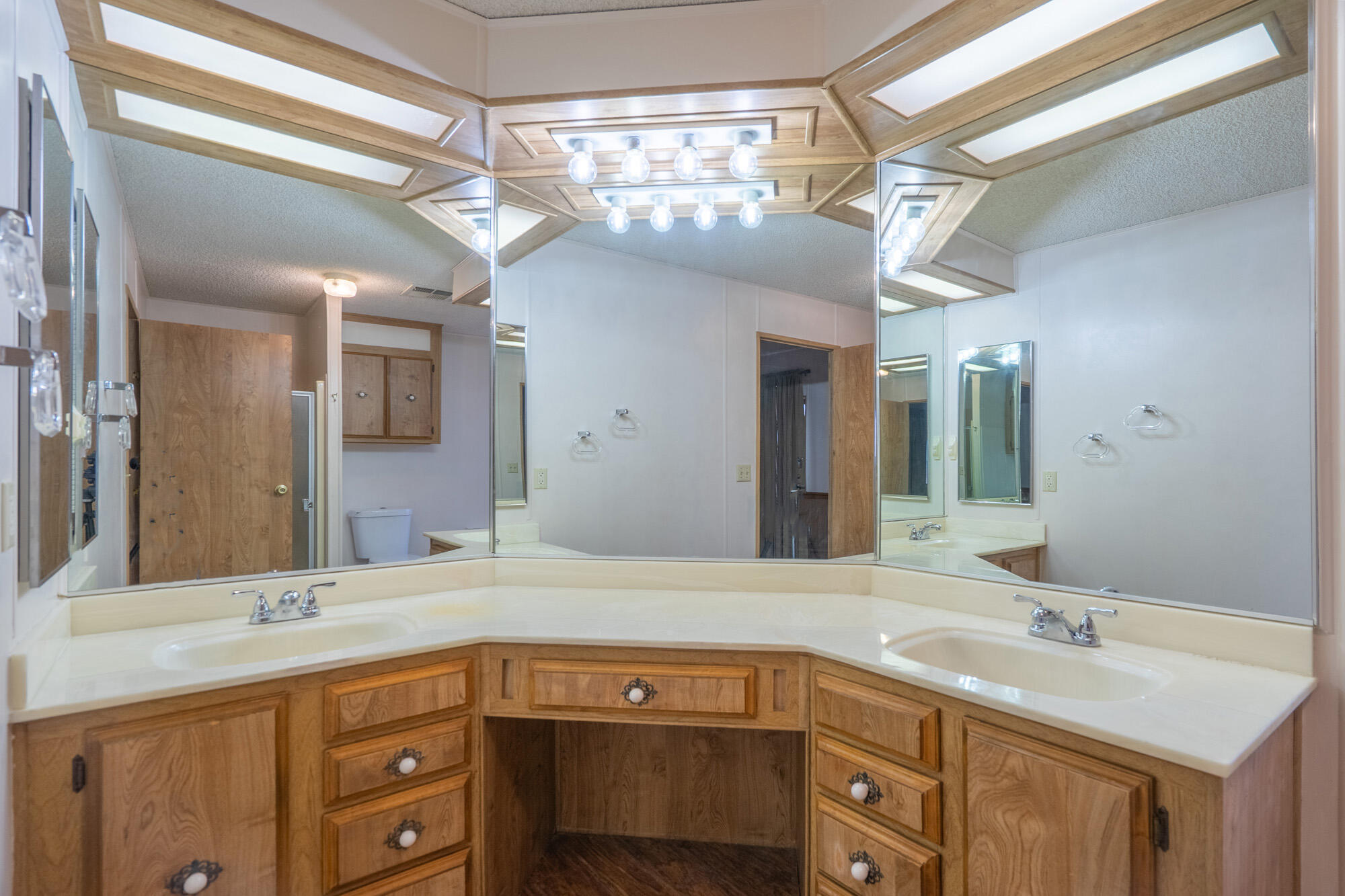 1526 N DIXIE DOWNS #46