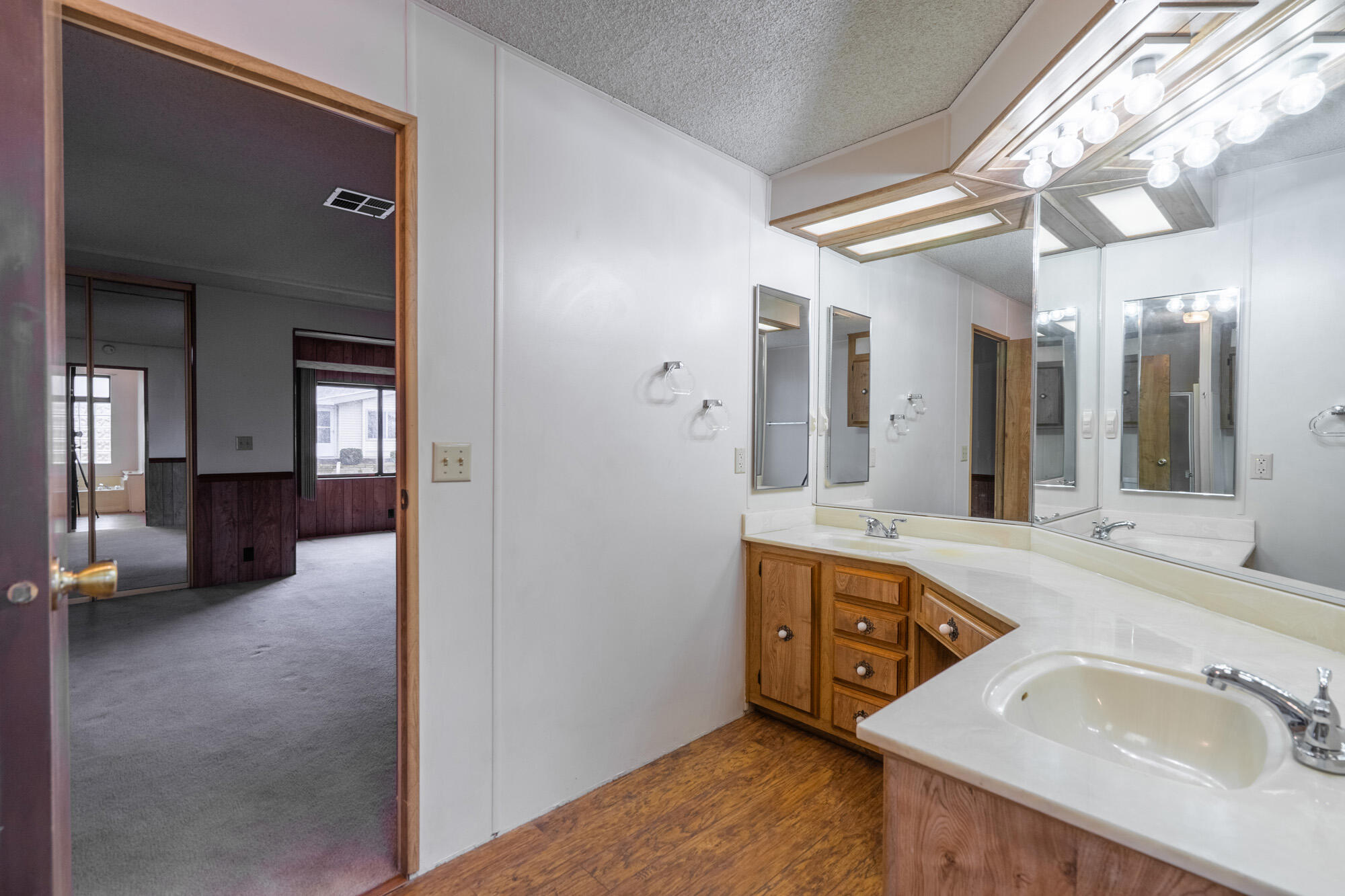 1526 N DIXIE DOWNS #46