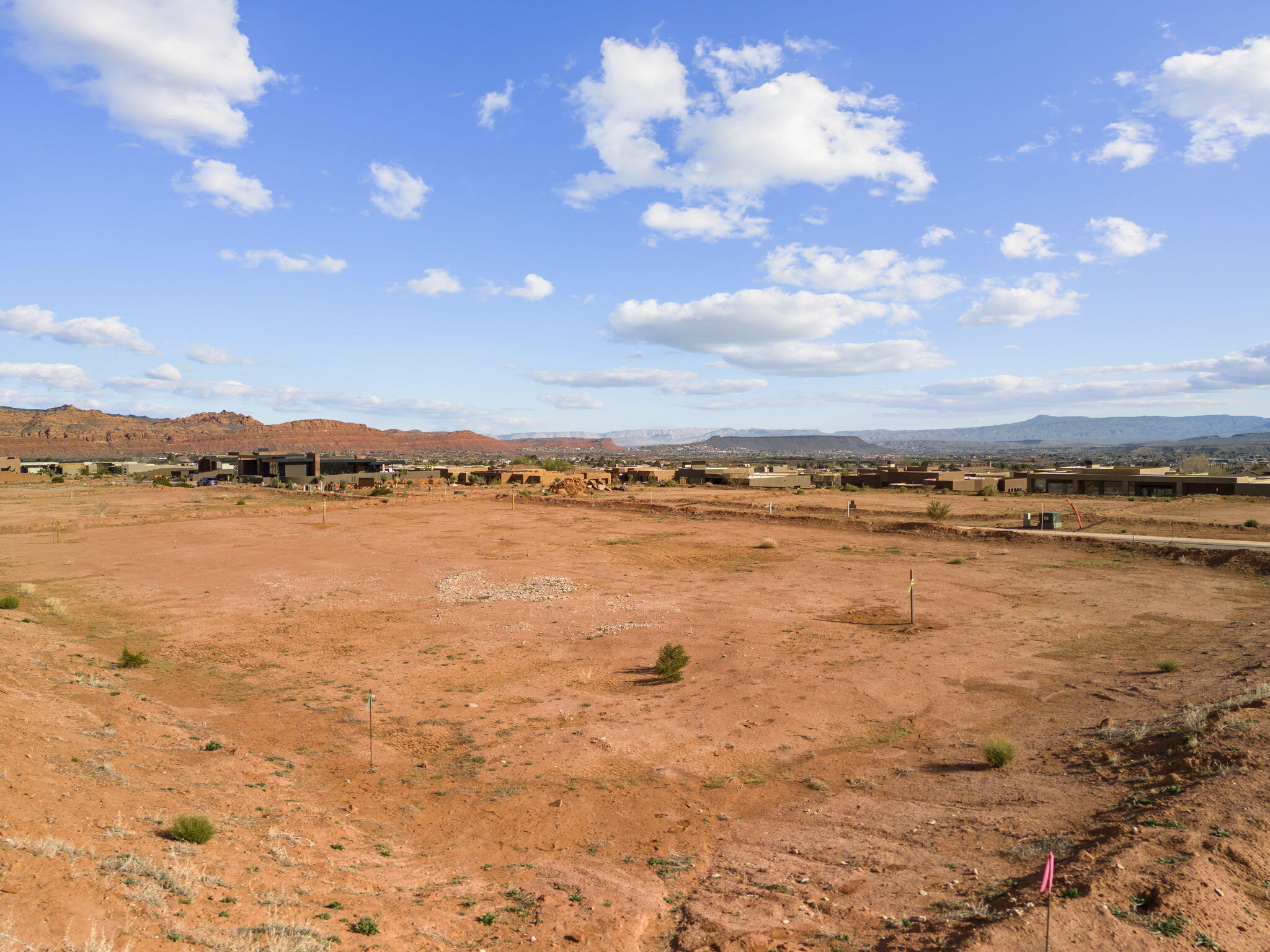 463 E Red Desert Trail