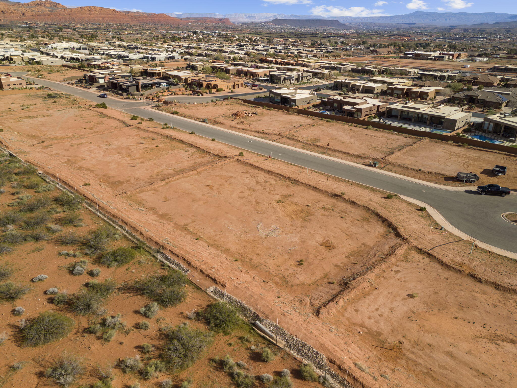 463 E Red Desert Trail