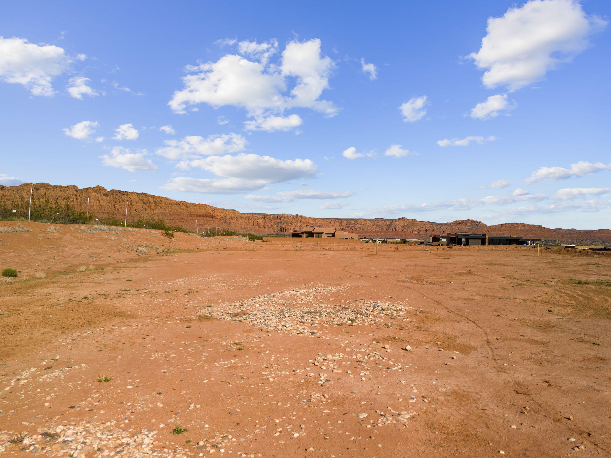 463 E Red Desert Trail