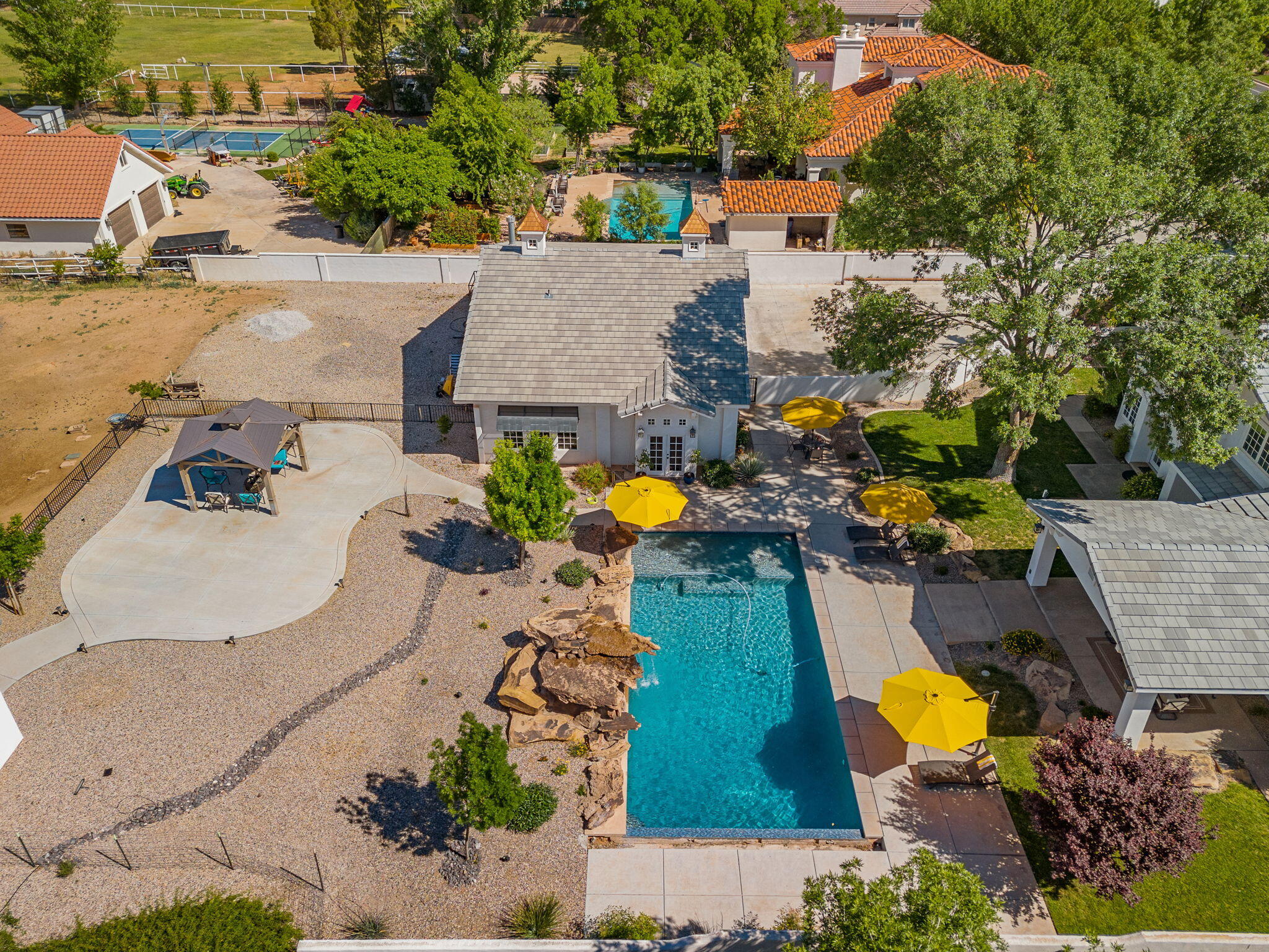 3498 S SUGAR LEO RD