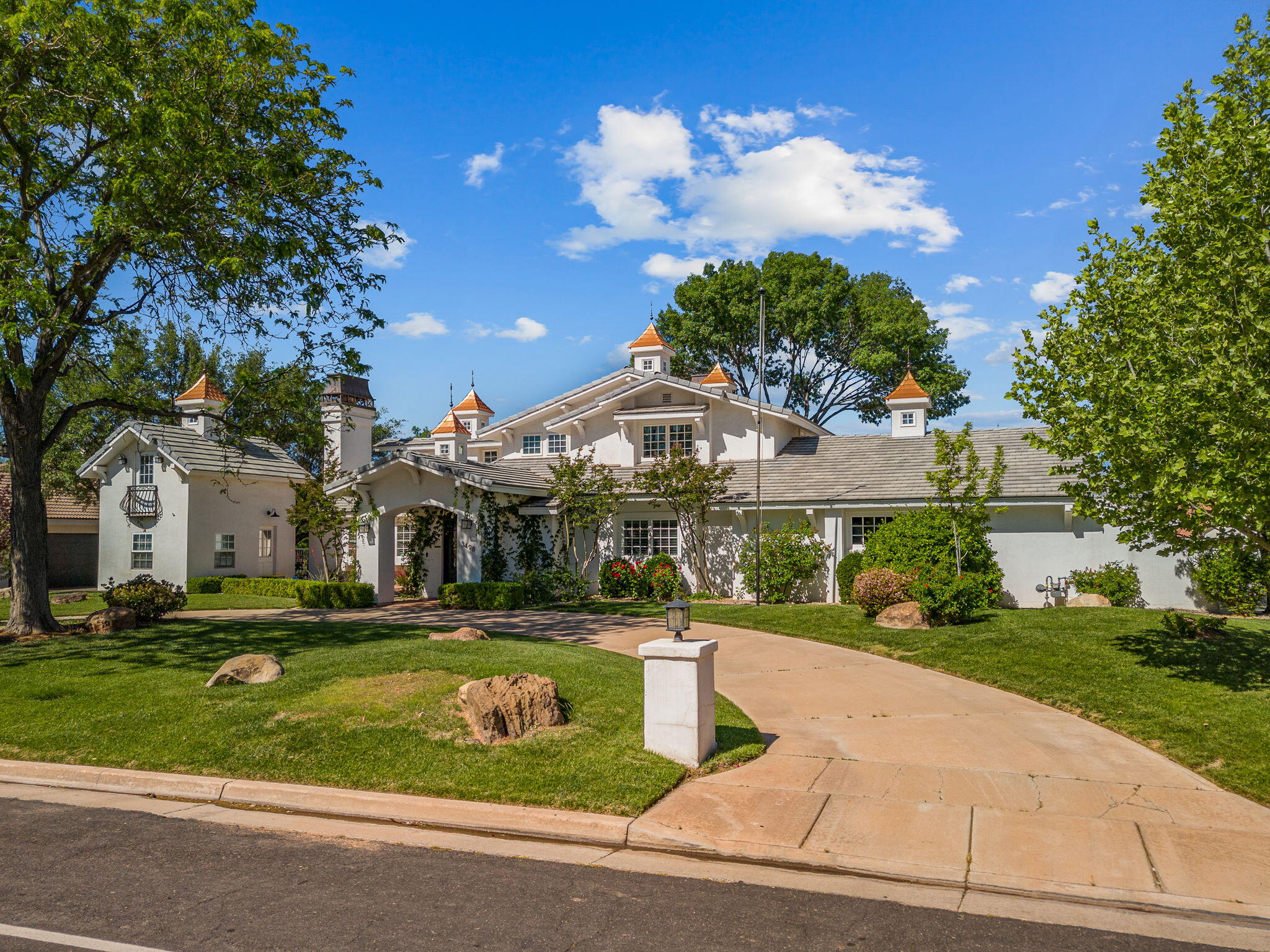 3498 S SUGAR LEO RD