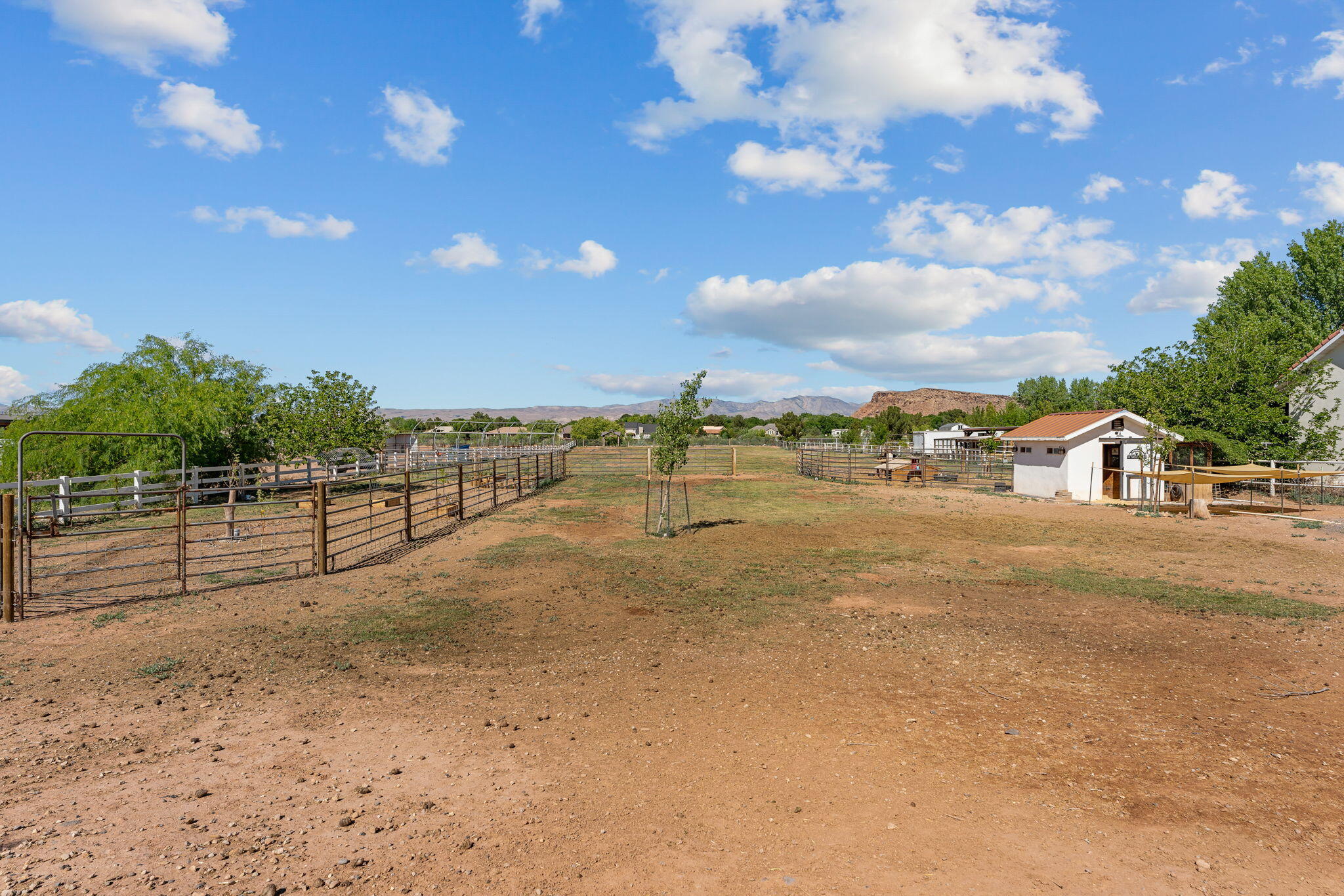 3498 S SUGAR LEO RD