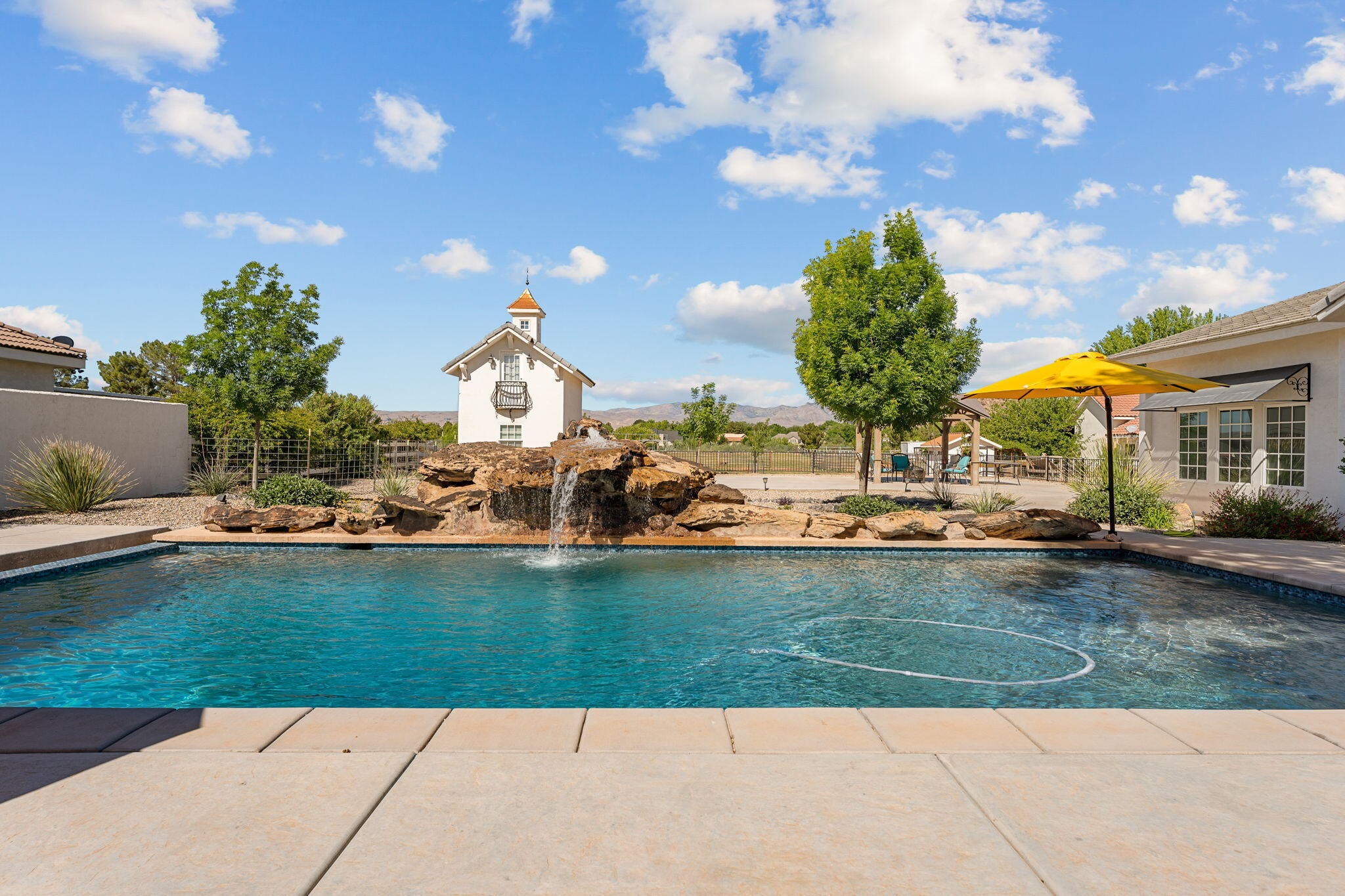 3498 S SUGAR LEO RD