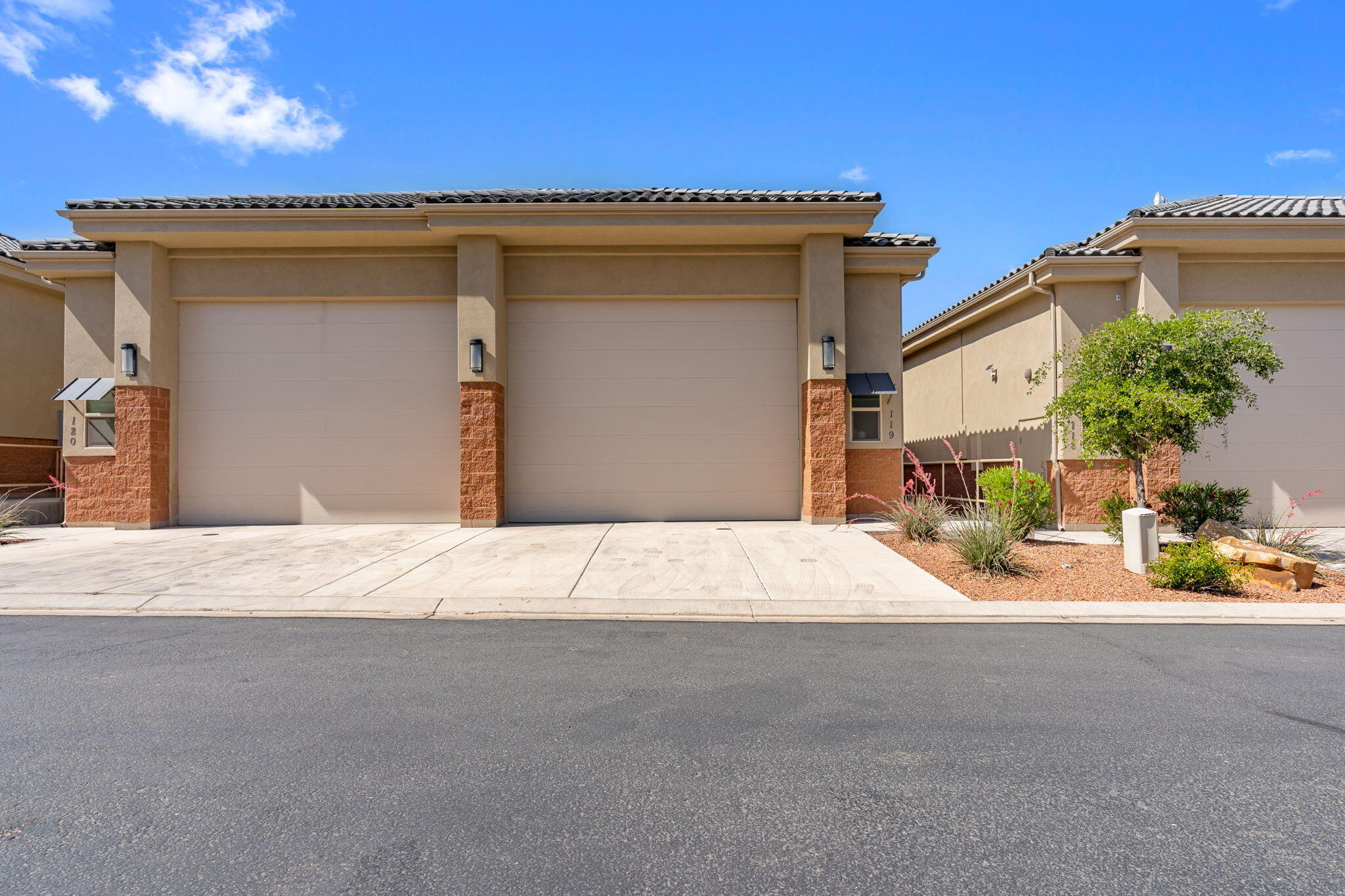 1855 S Hobby Hut Way