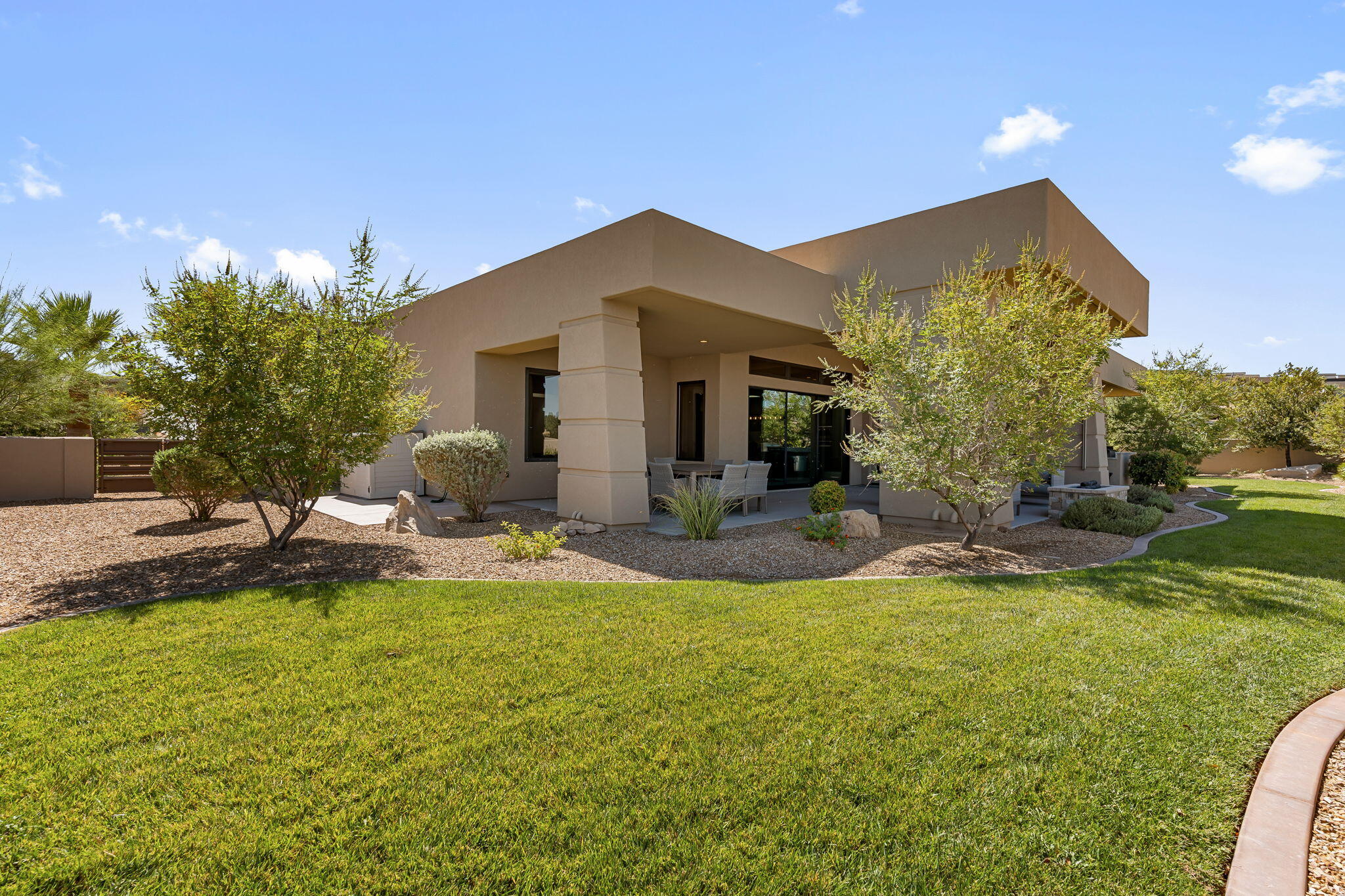 2579 E Cobalt DR