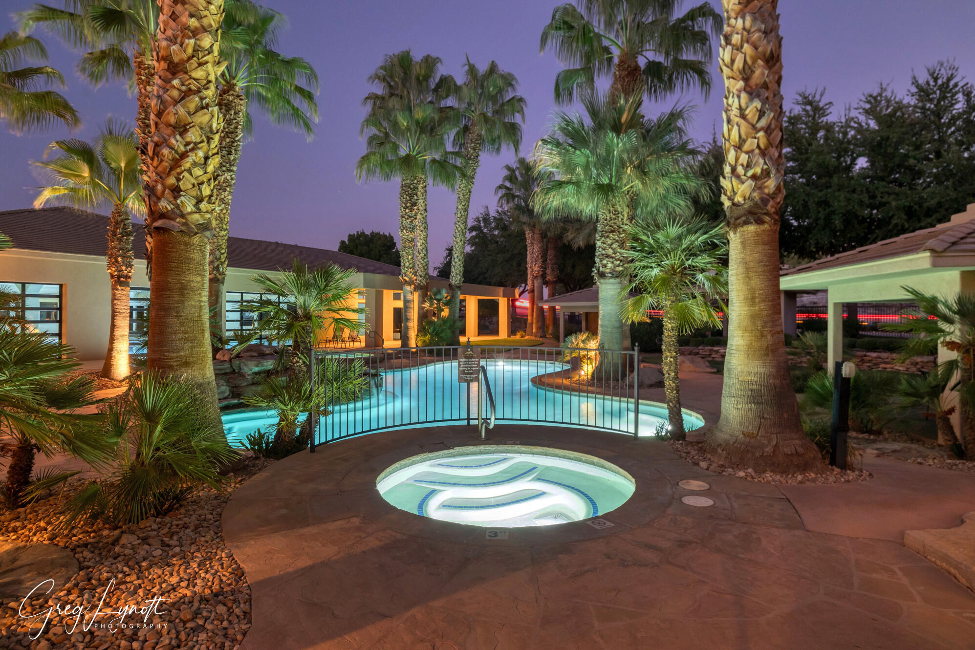 2579 E Cobalt DR