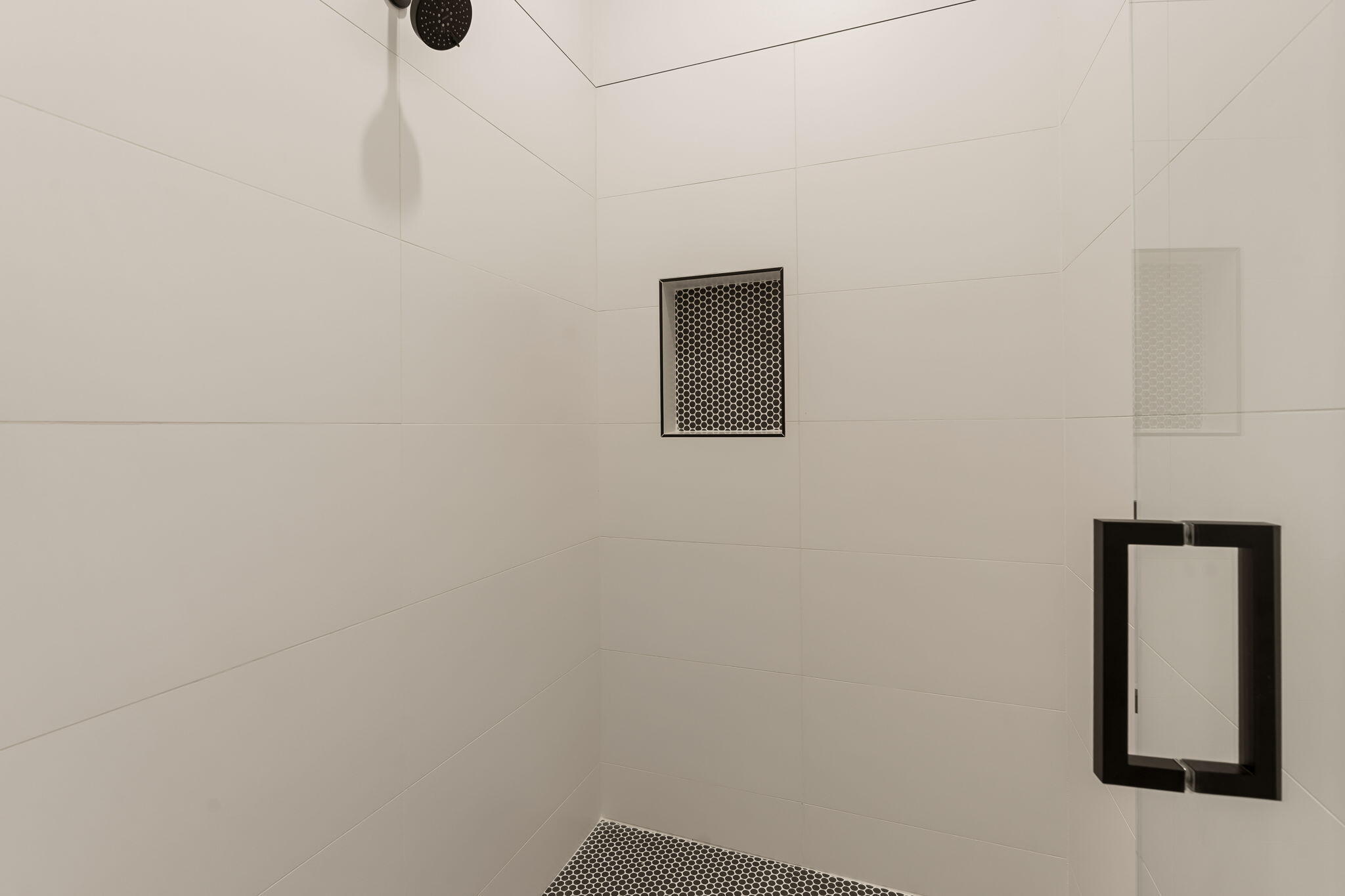 3952 S Bentley RD
