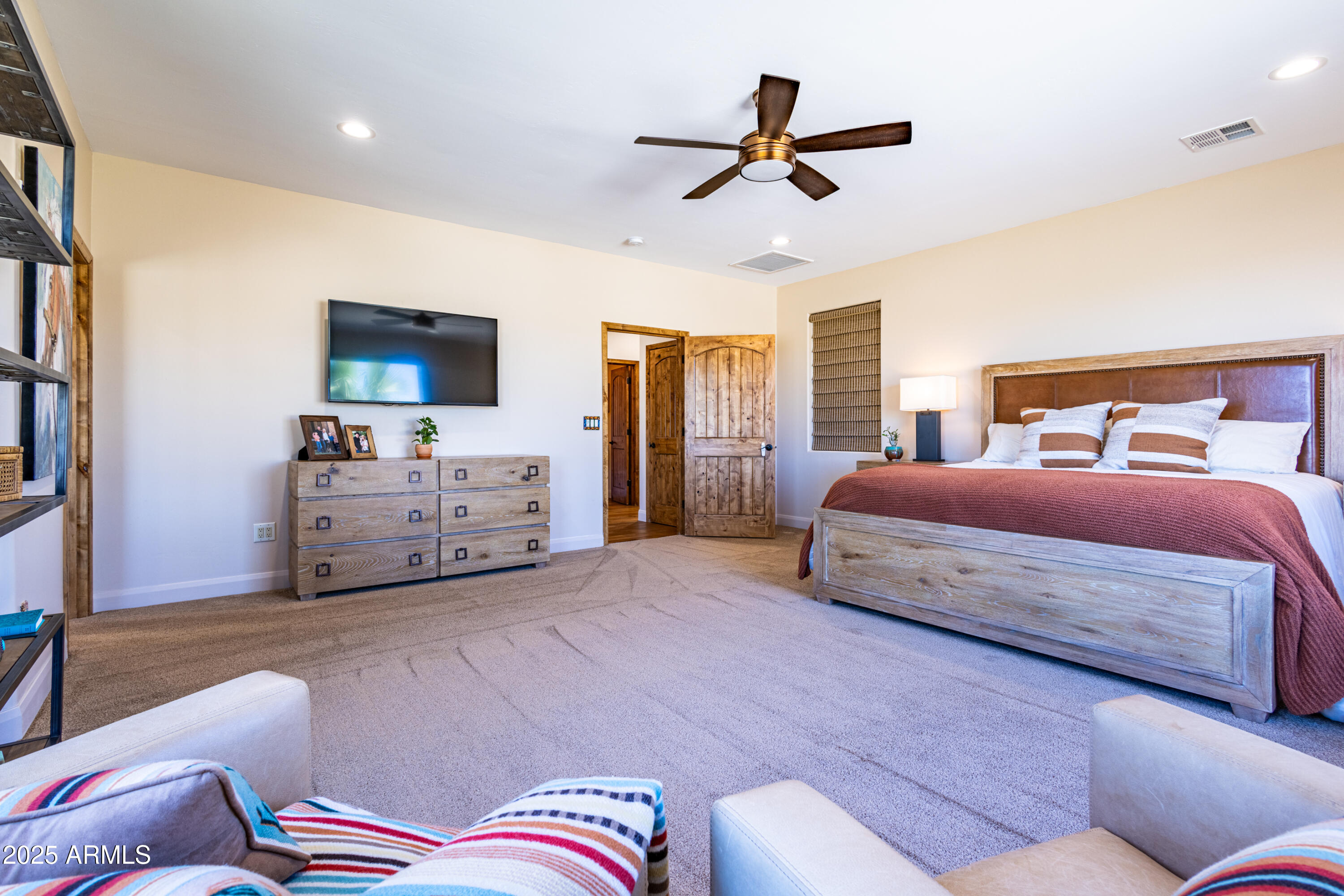 1555 W CABALLOS Trail