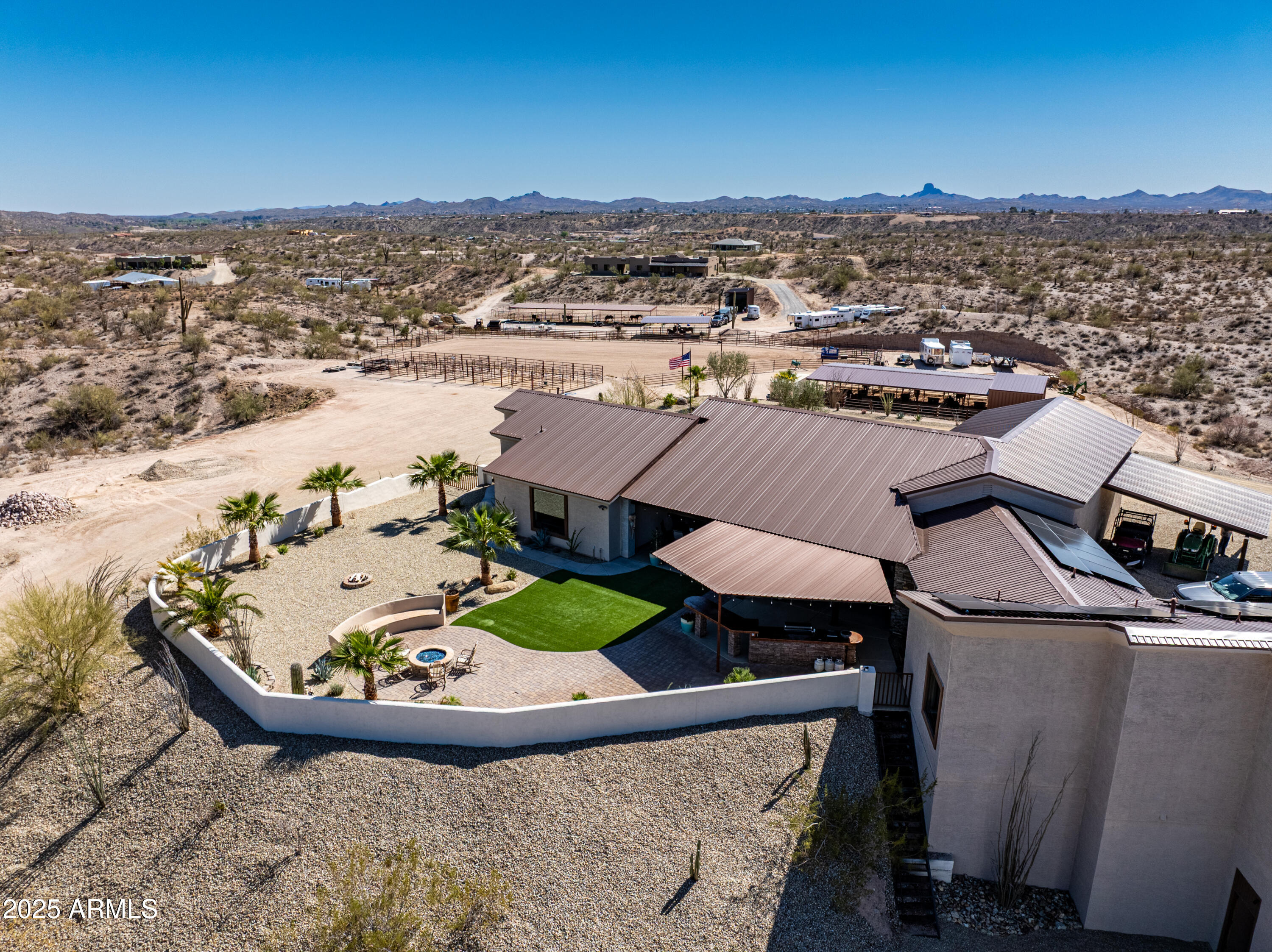 1555 W CABALLOS Trail