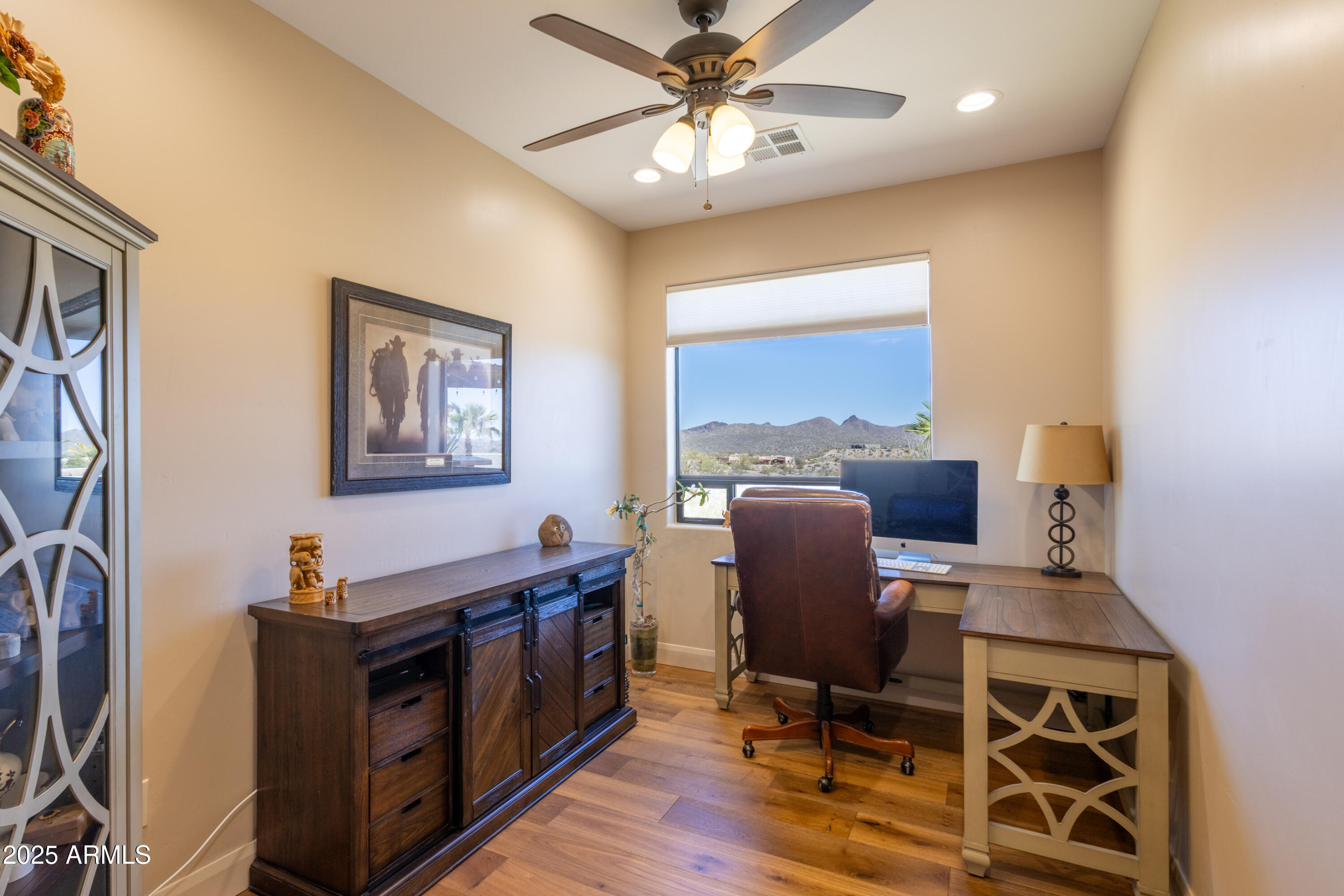 1555 W CABALLOS Trail