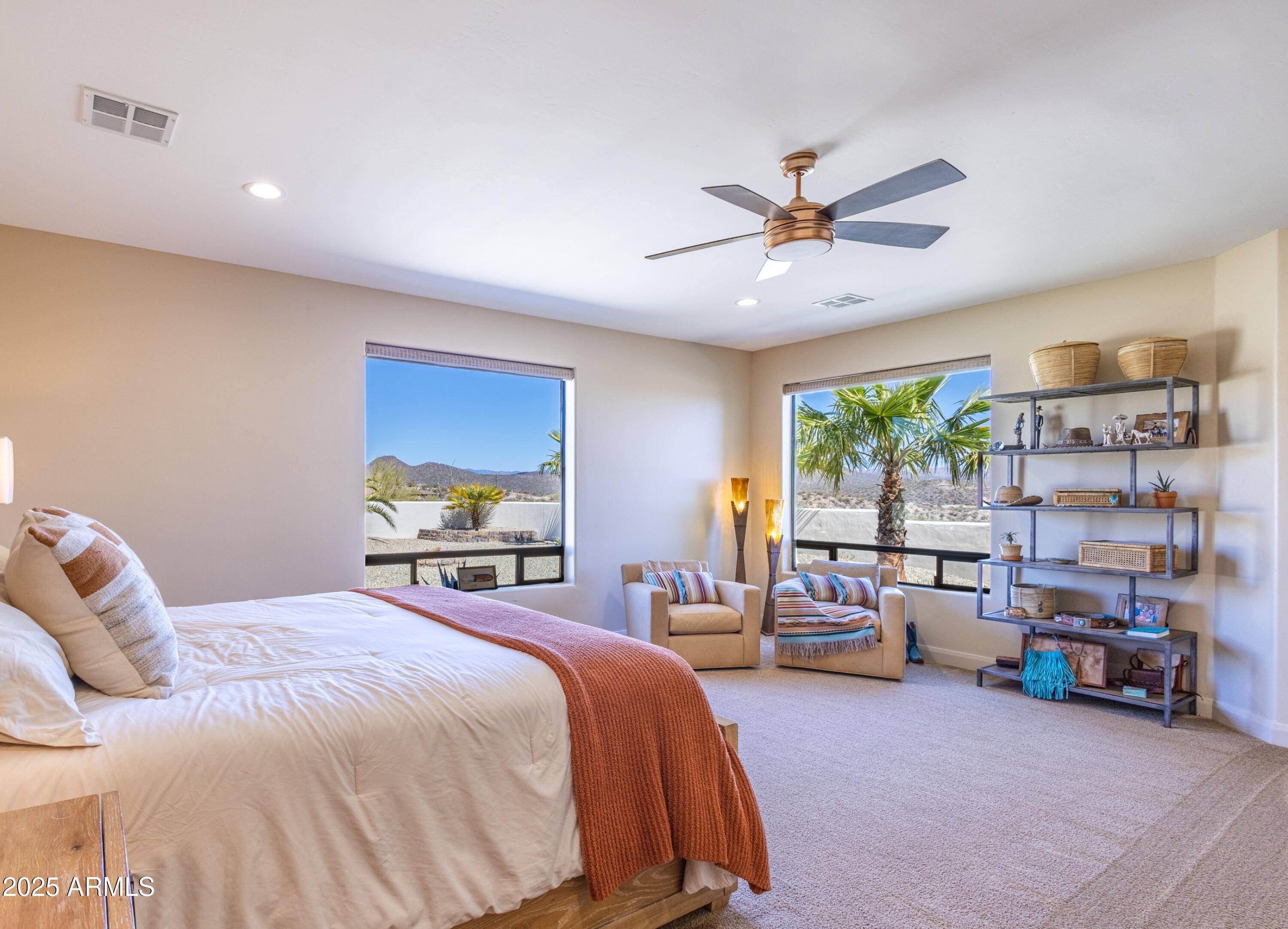 1555 W CABALLOS Trail