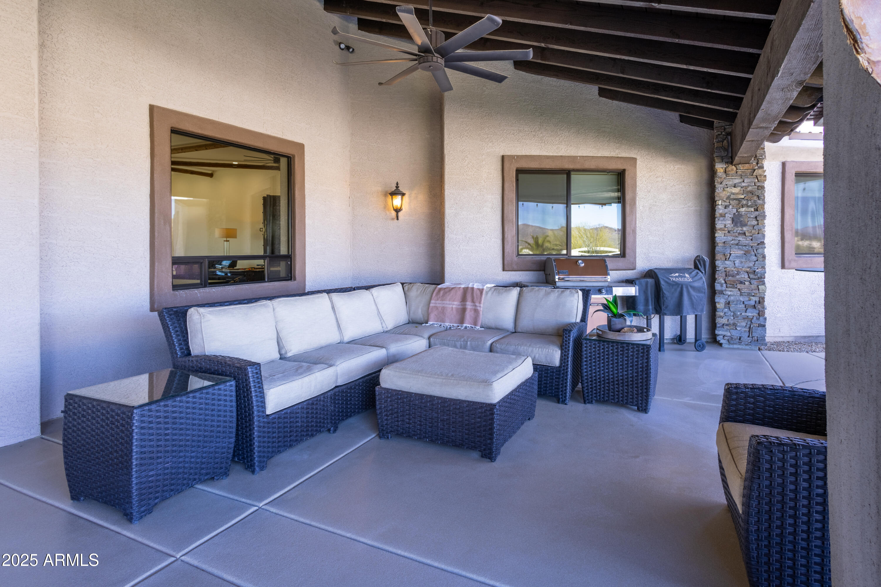 1555 W CABALLOS Trail