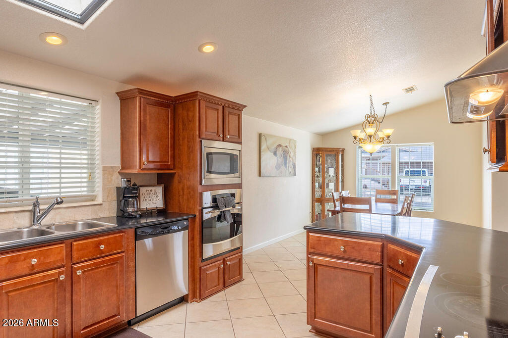 2501 W Wickenburg Way Unit: 156