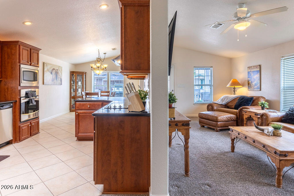 2501 W Wickenburg Way Unit: 156