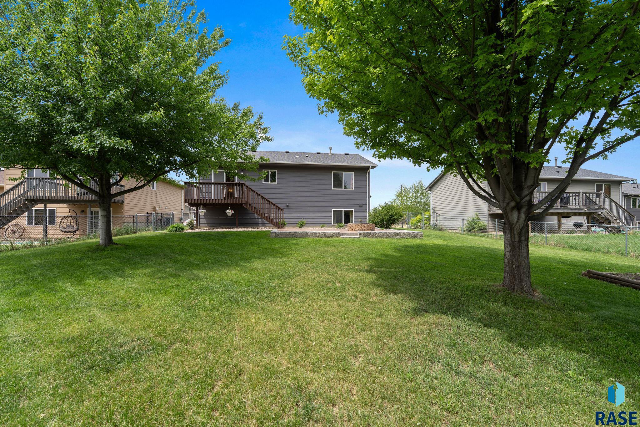 3904 S Klein Ave