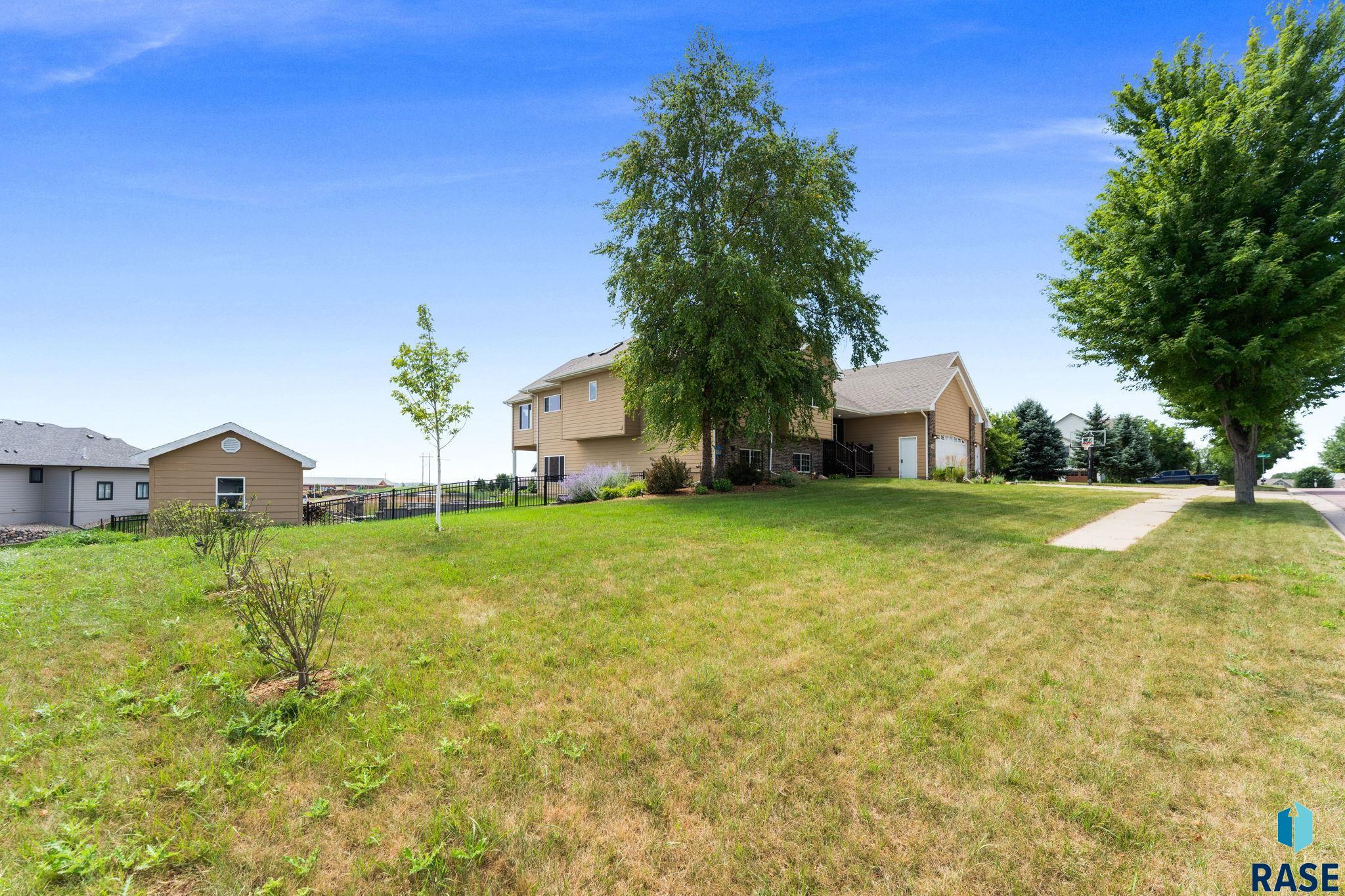 1516 N Maynard Ln