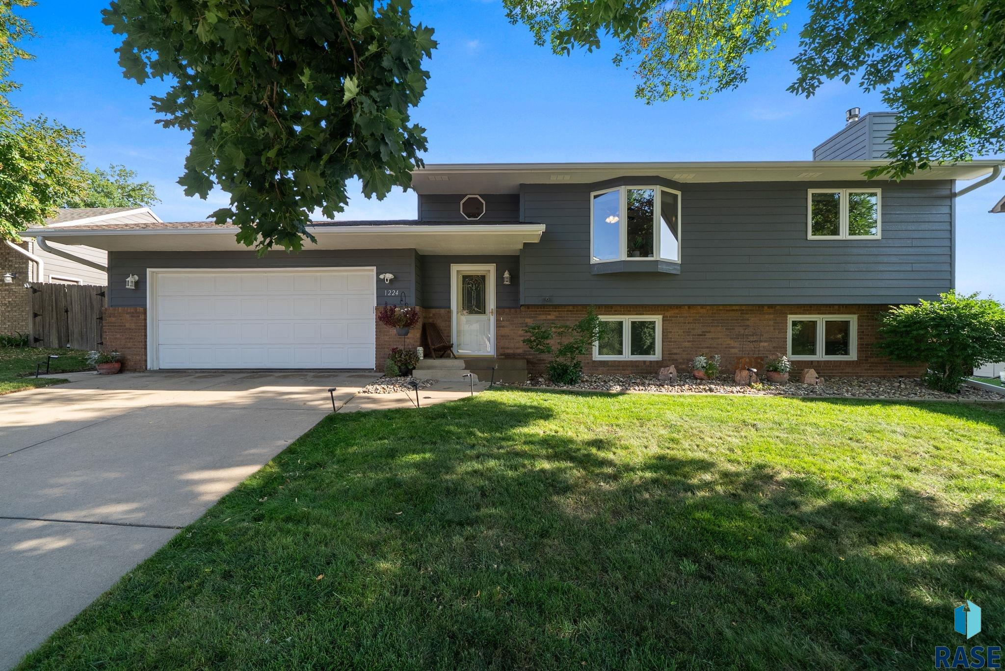 1224 S Dunham Cir