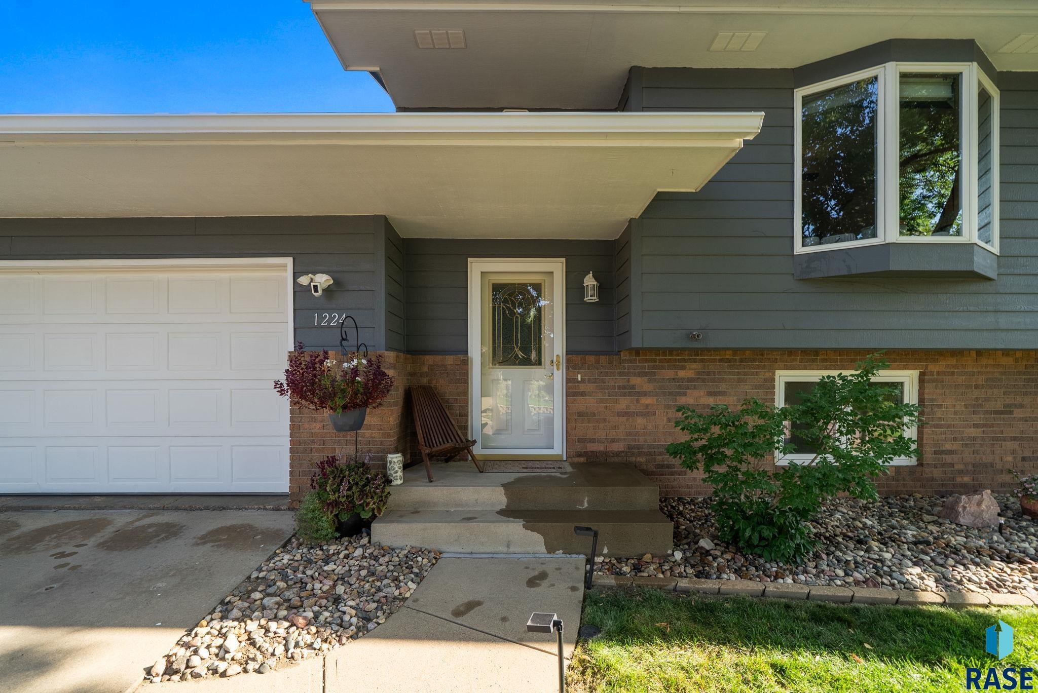 1224 S Dunham Cir
