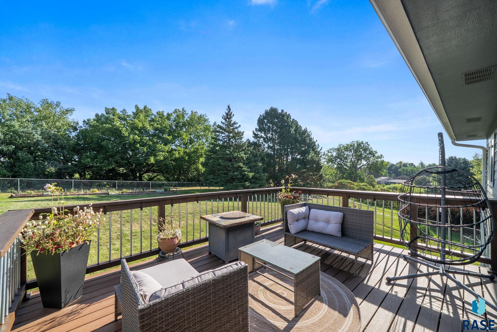 1224 S Dunham Cir