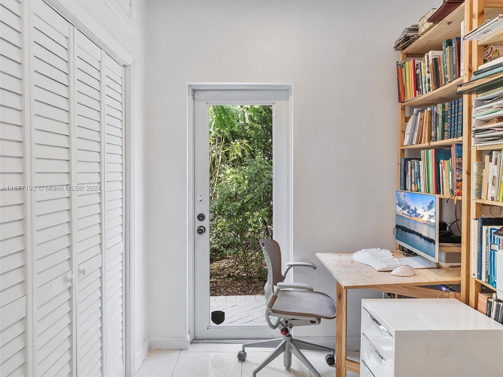 150 NW 98th St