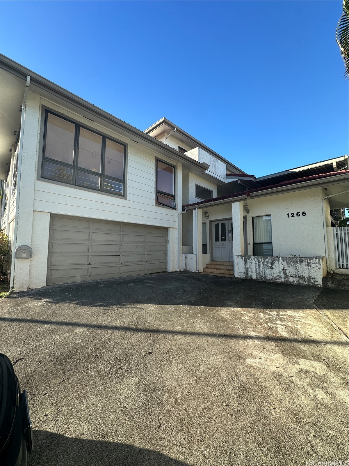 1256 Aupupu Place