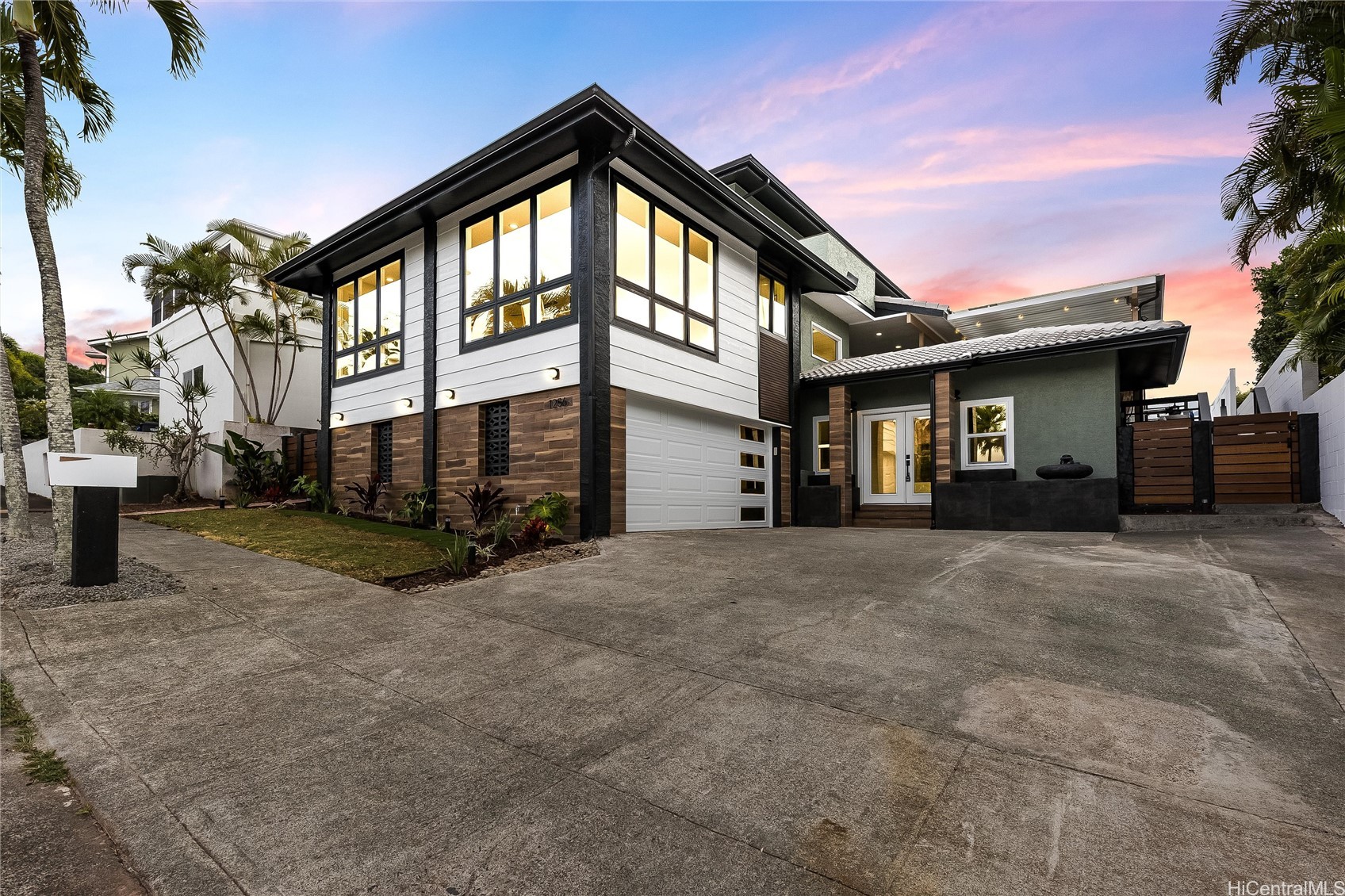 1256 Aupupu Place